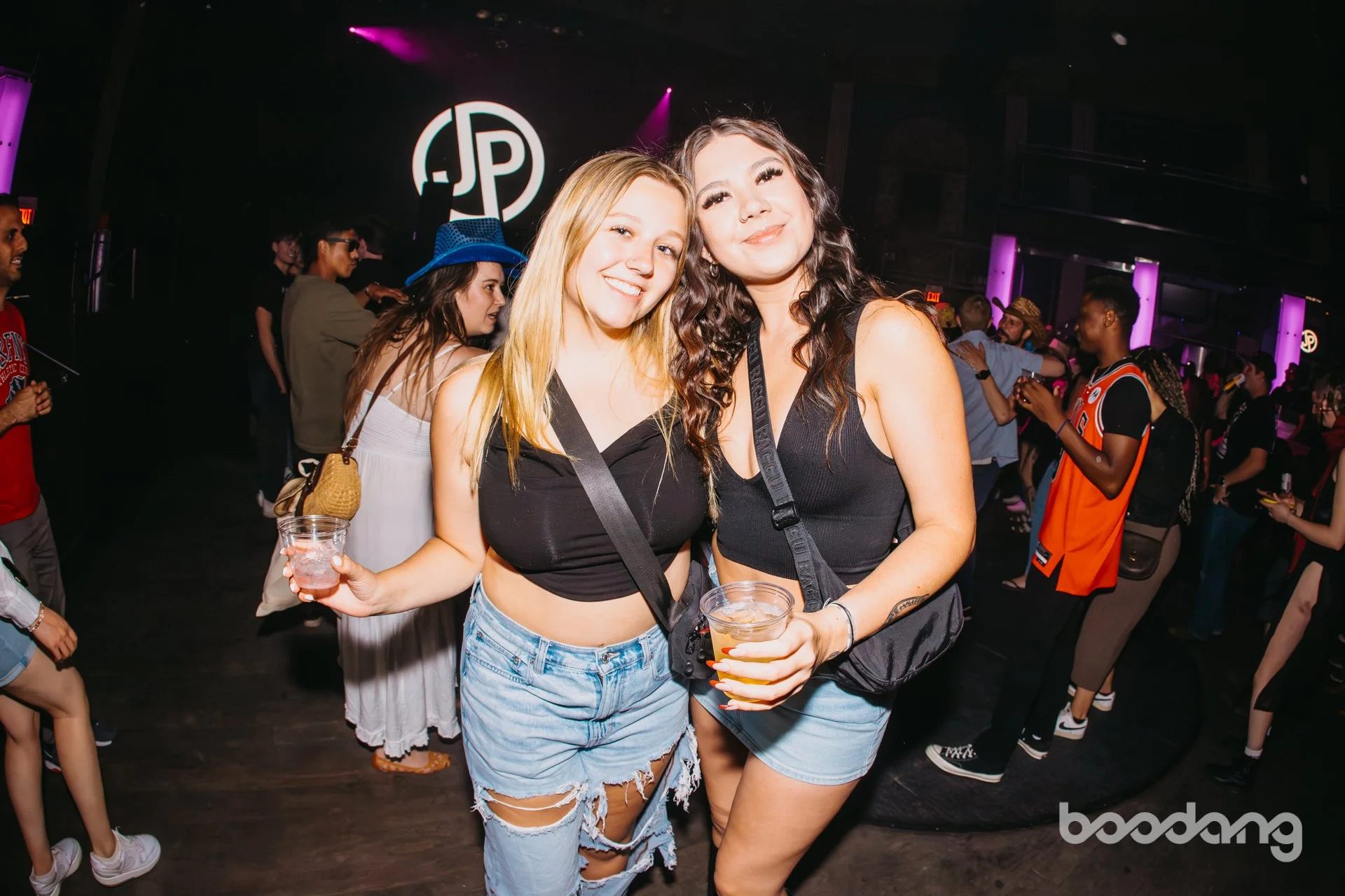 BOODANG-CASE OF THE MONDAYS-ara.medium_-16.jpg