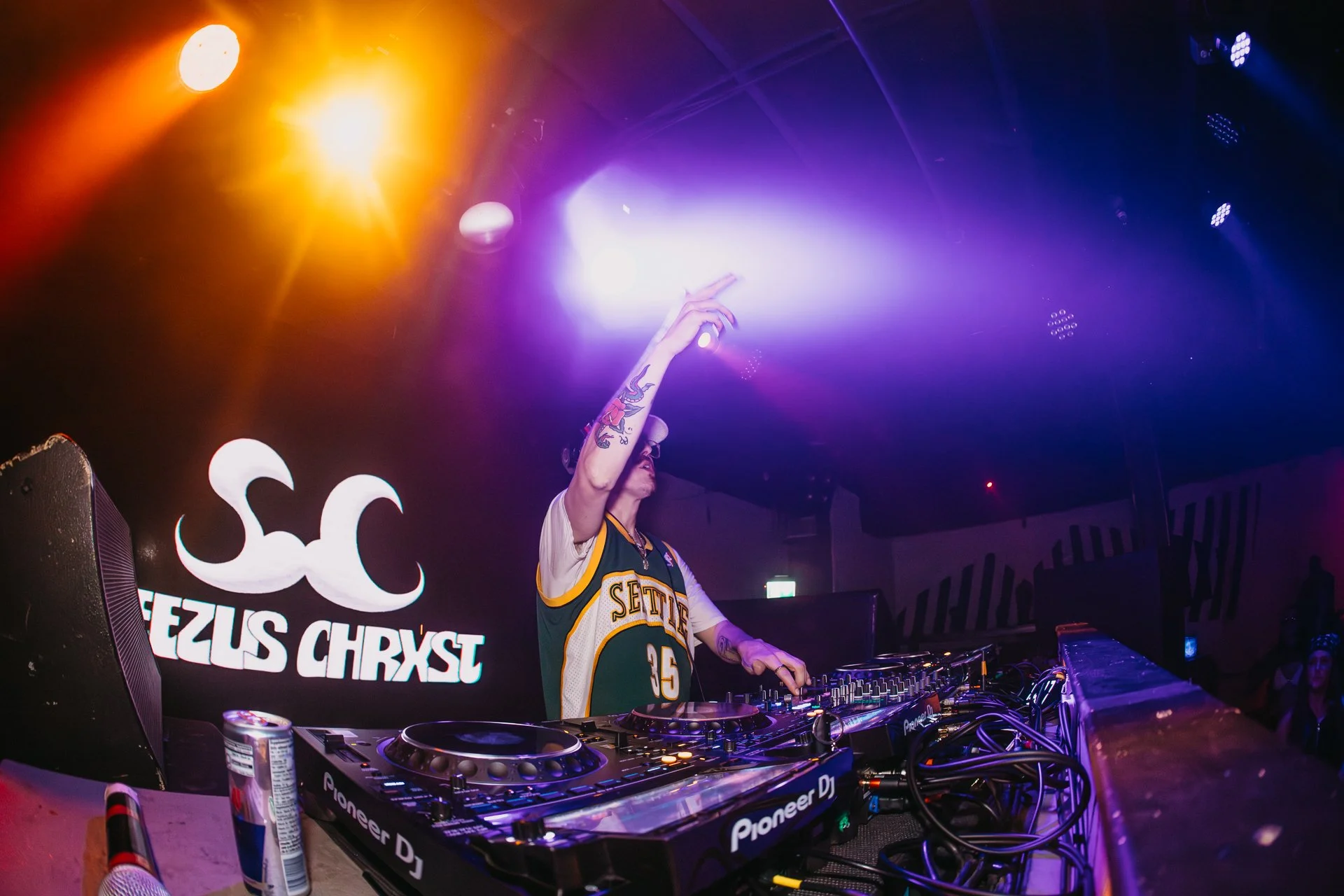 STEEZUS CHRXST-GETTER-ARA.MEDIUM_-5.jpg