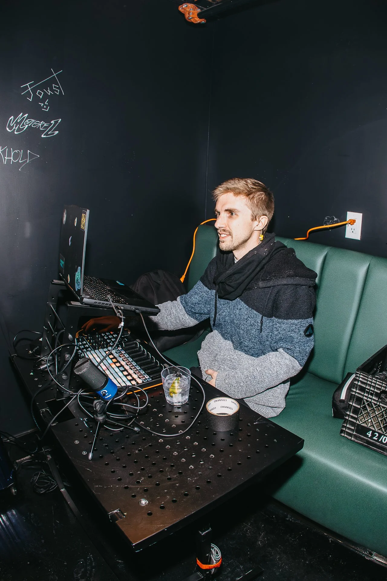 HOT HEAT BEATS-SHATTER THE HALLS 25-ARA.MEDIUM_-18.jpg