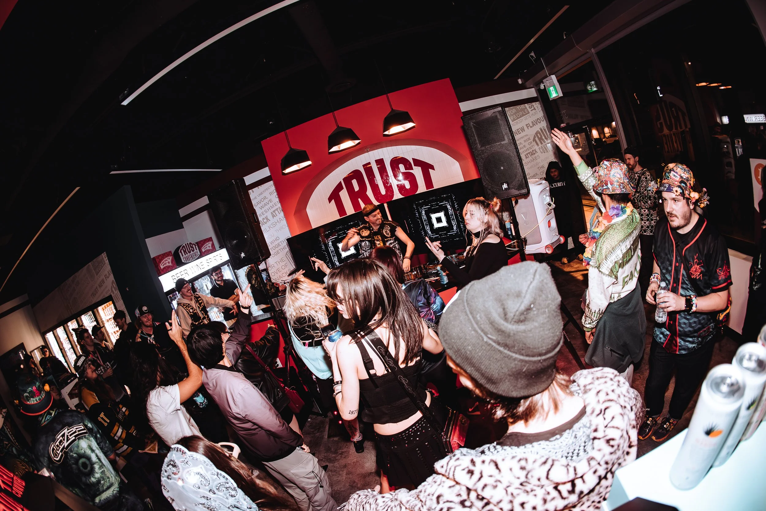 HOT HEAT BEATS-NYE 2025-IG-ARA.MEDIUM_-68.JPG