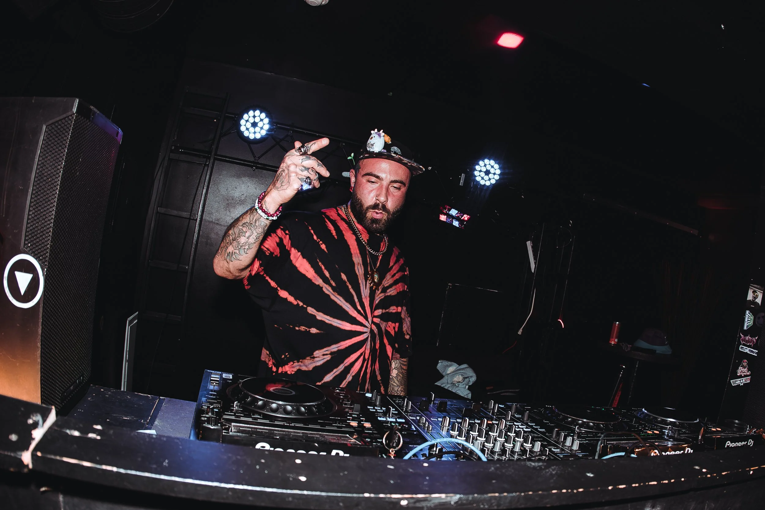 OMNISONIC-DEC 20 2025-IG-ARA.MEDIUM_-42.jpg