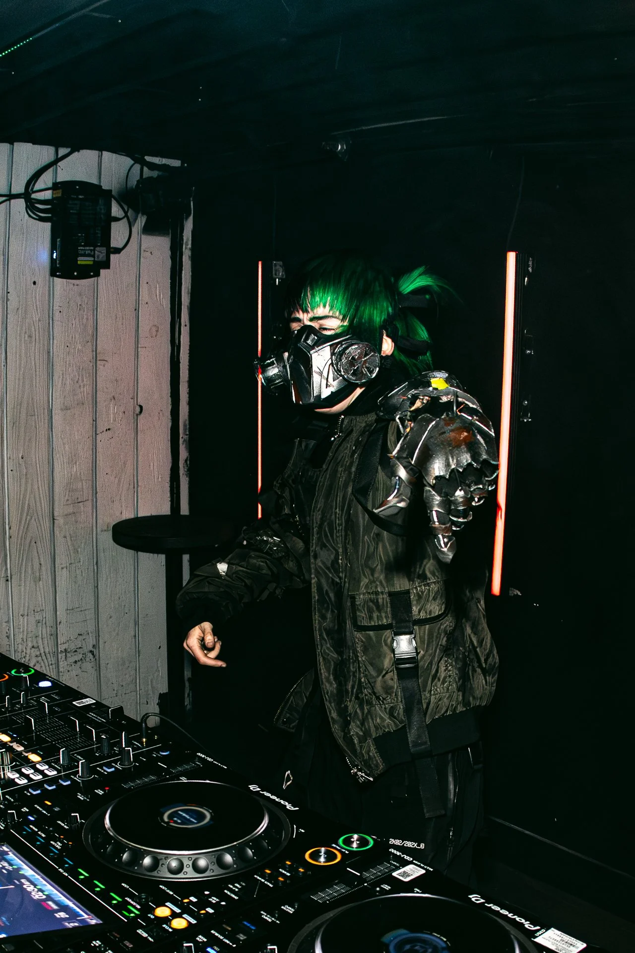 SHATTERTHEFALL-JESSICA AUDIFFRED-ARA.MEDIUM_-21.jpg