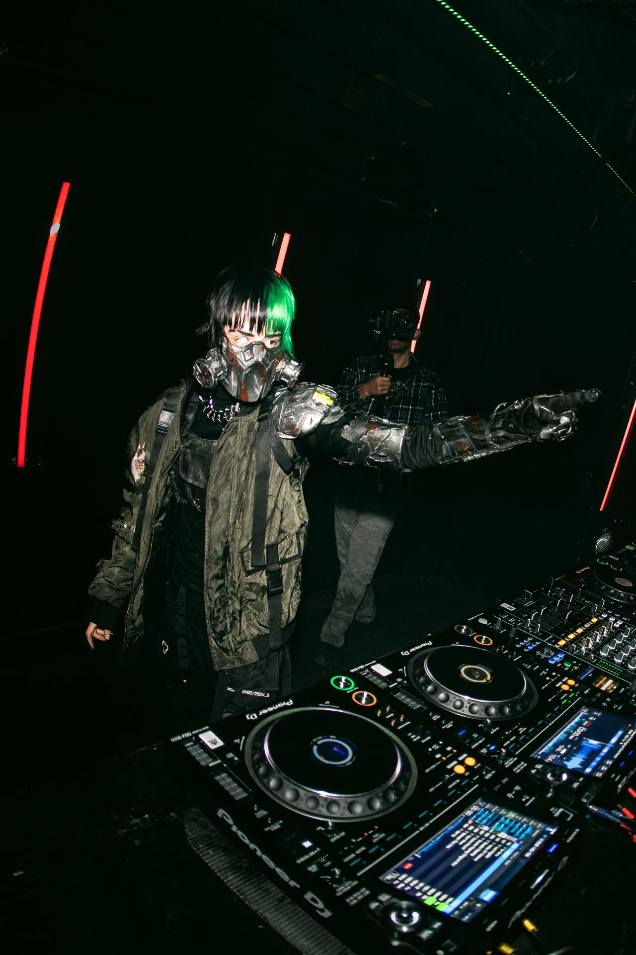 SHATTERTHEFALL-JESSICA AUDIFFRED-ARA.MEDIUM_-41.jpg