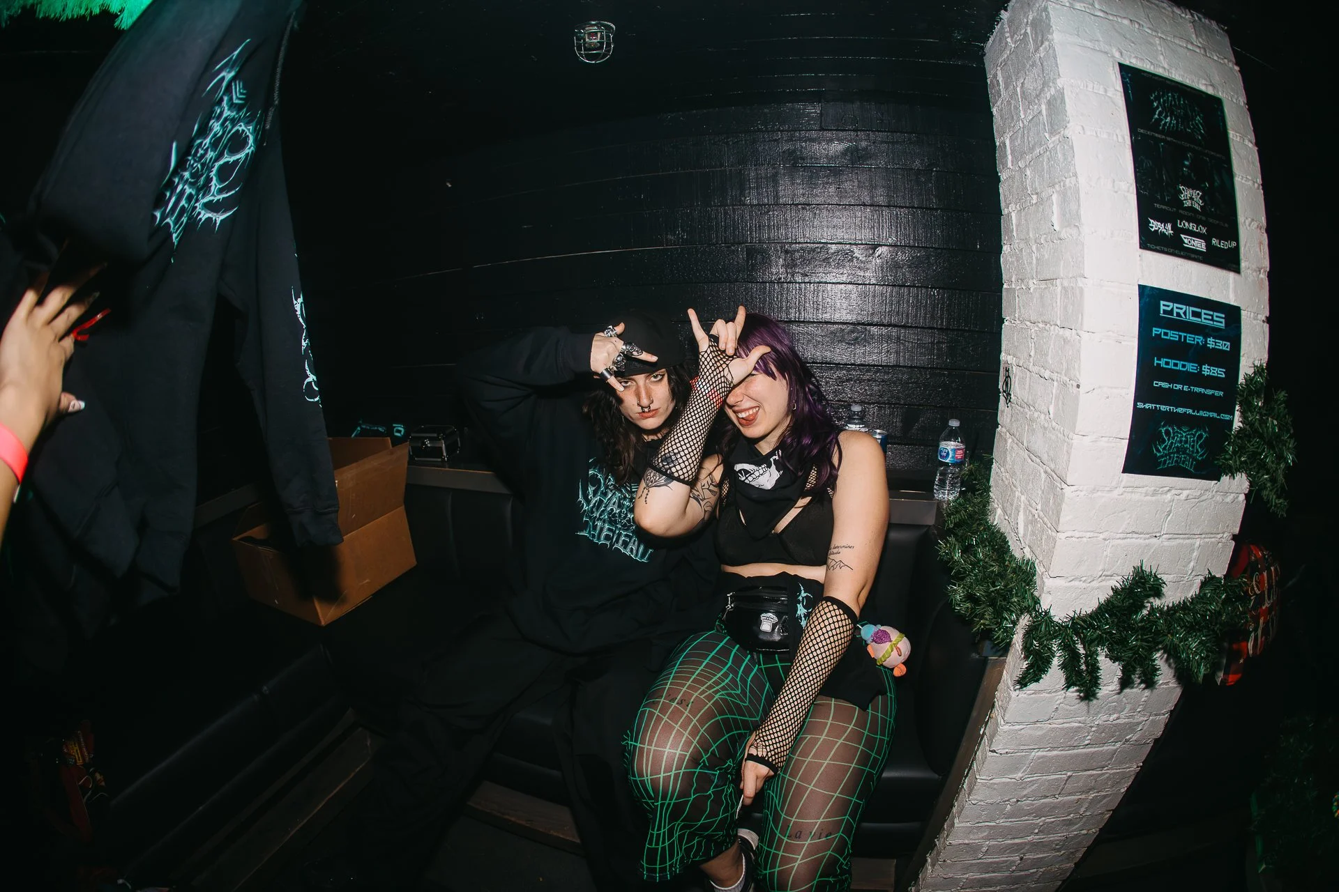 HOT HEAT BEATS-SHATTER THE HALLS 25-ARA.MEDIUM_-53.jpg