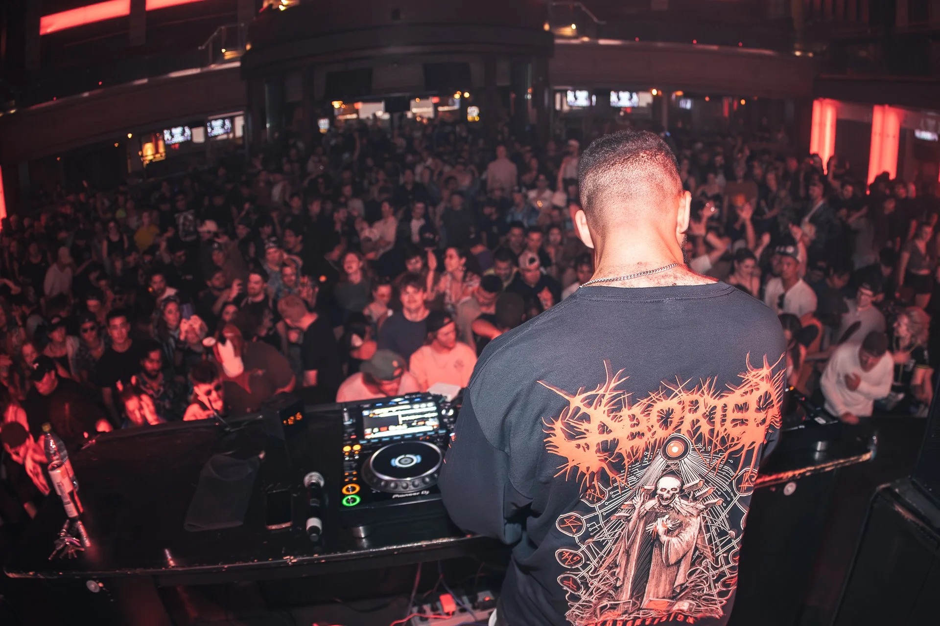 EYELANDER-Virtual Riot-2025-09-06-ara.medium_-16.jpg