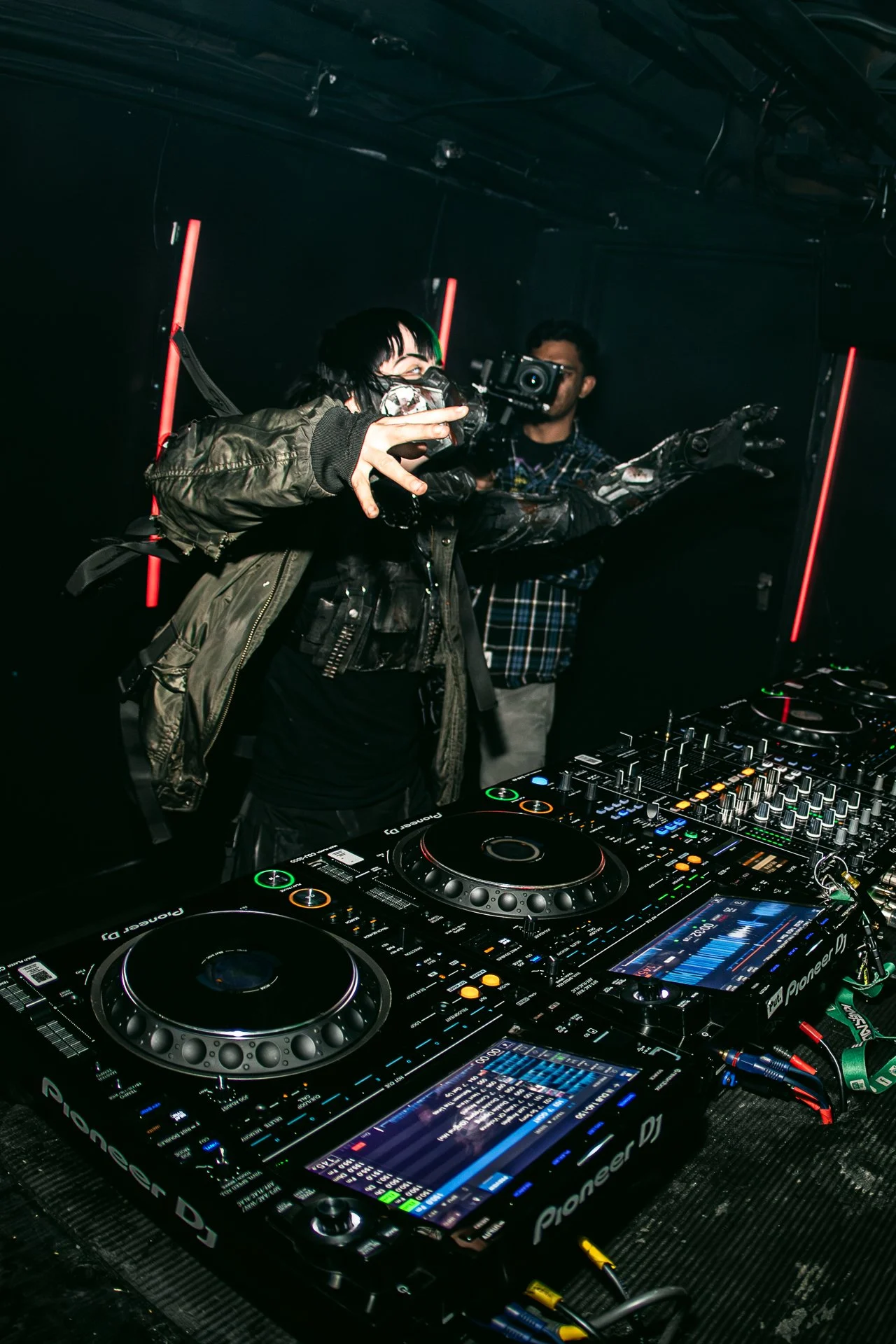 SHATTERTHEFALL-JESSICA AUDIFFRED-ARA.MEDIUM_-32.jpg