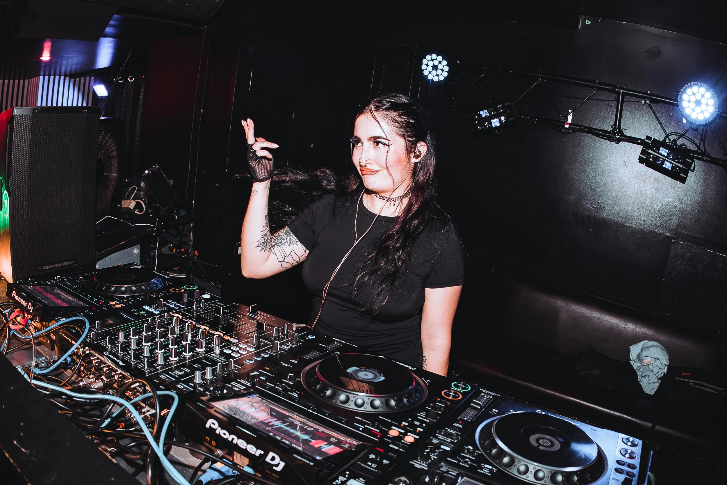 OMNISONIC-DEC 20 2025-IG-ARA.MEDIUM_-52.jpg