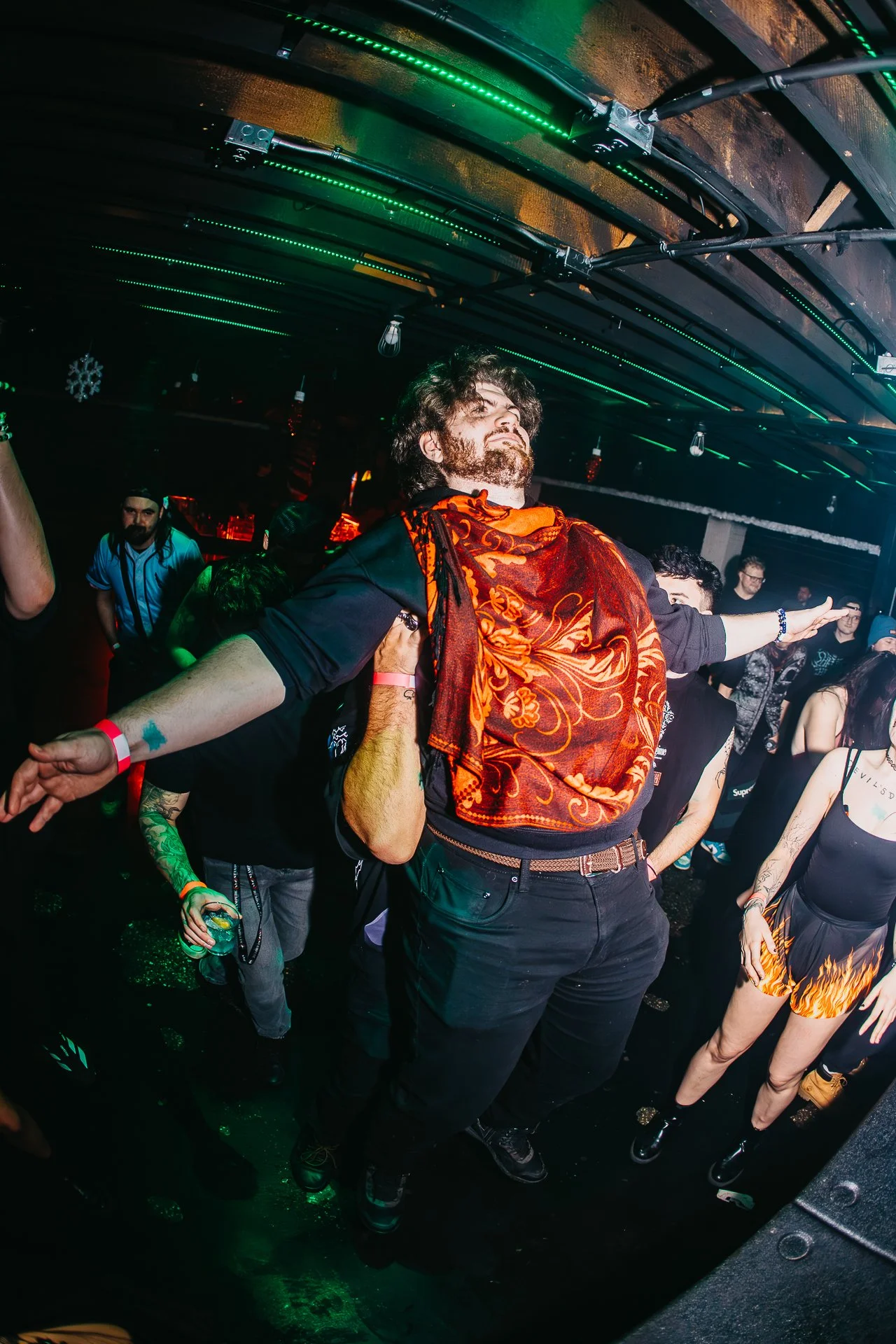 HOT HEAT BEATS-SHATTER THE HALLS 25-ARA.MEDIUM_-88.jpg