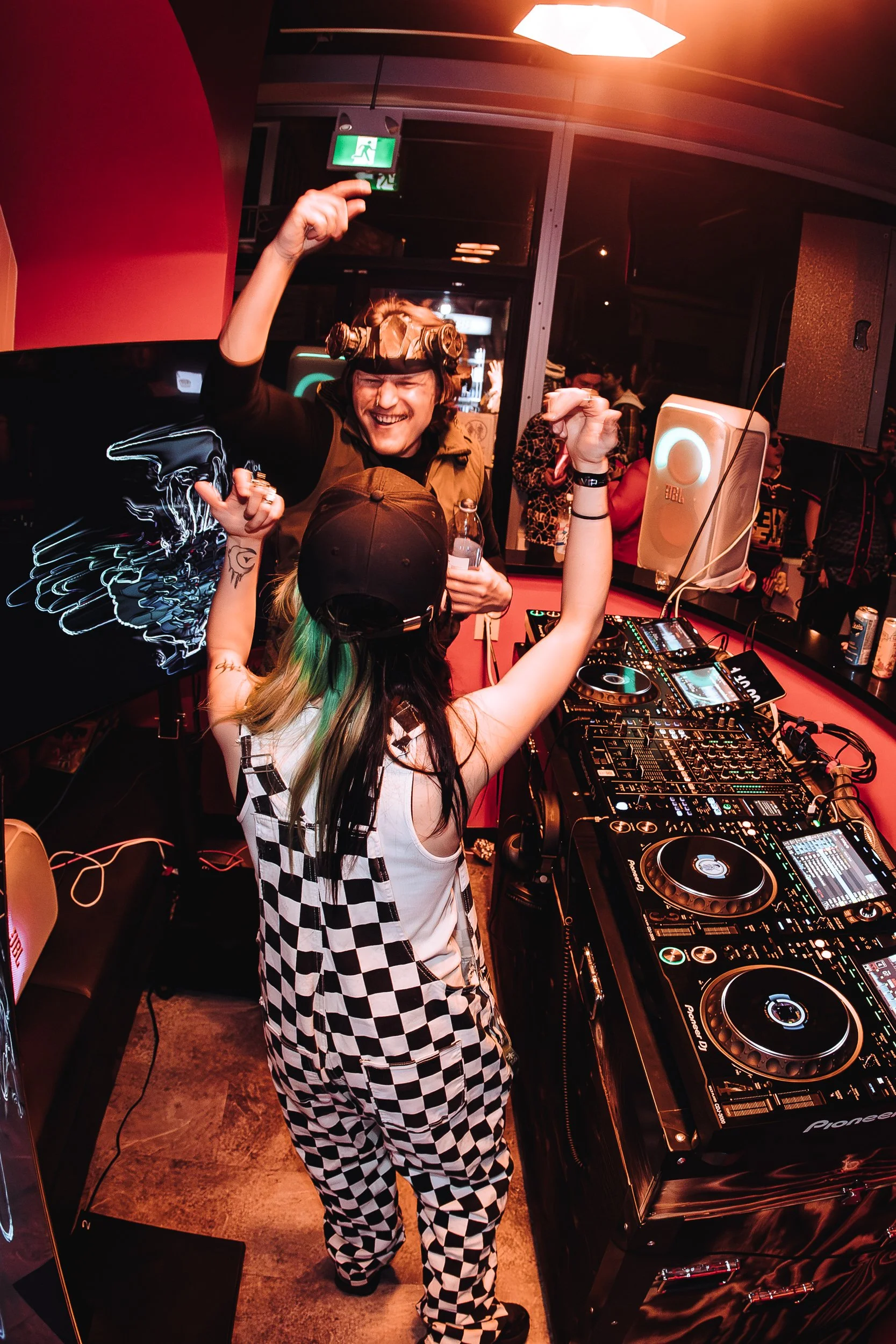 HOT HEAT BEATS-NYE 2025-IG-ARA.MEDIUM_-88.JPG