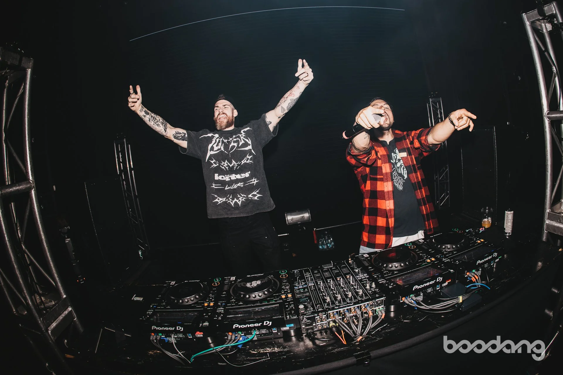 ADVENTURE CLUB, SIPPY, PAPER SKIES