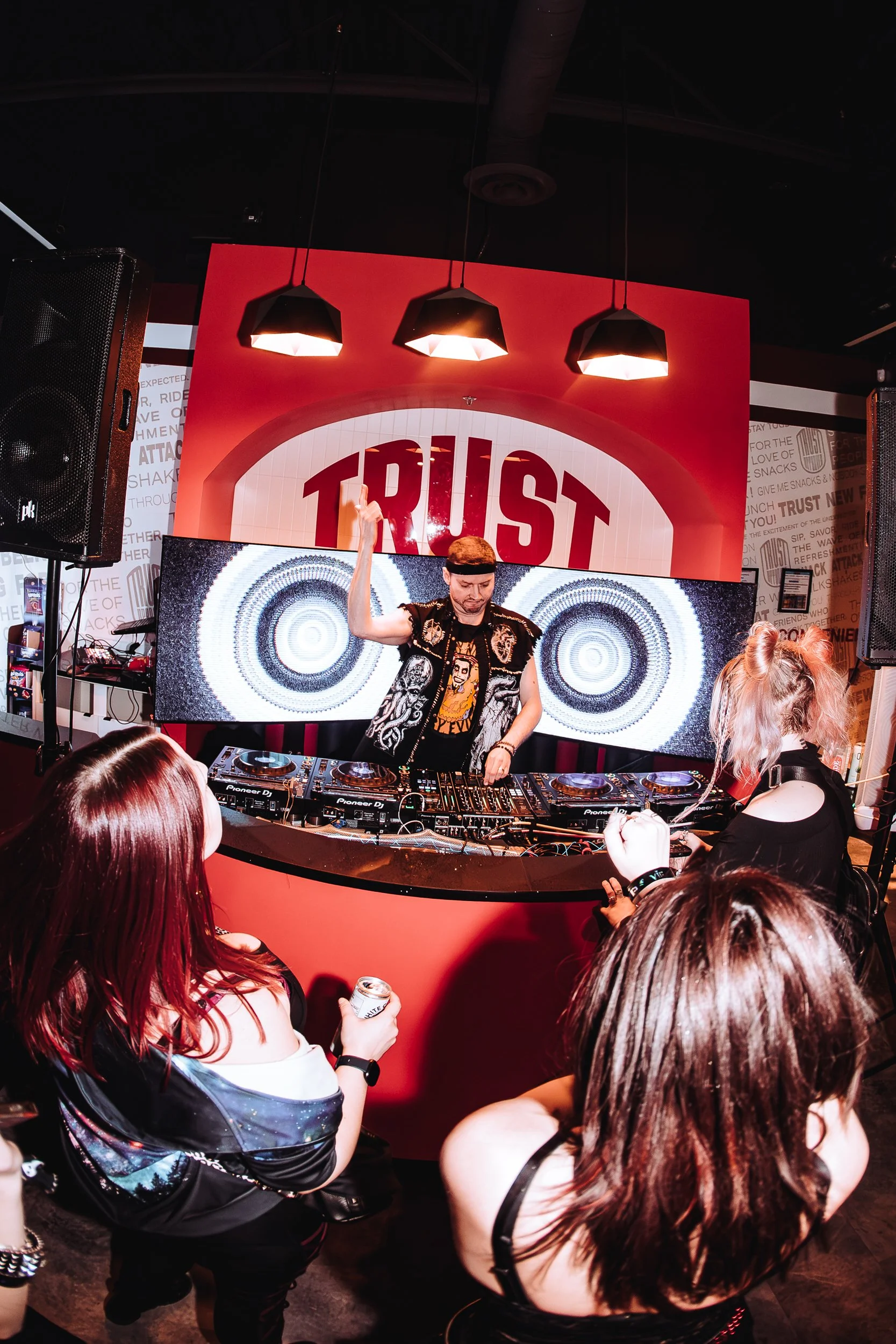 HOT HEAT BEATS-NYE 2025-IG-ARA.MEDIUM_-54.JPG