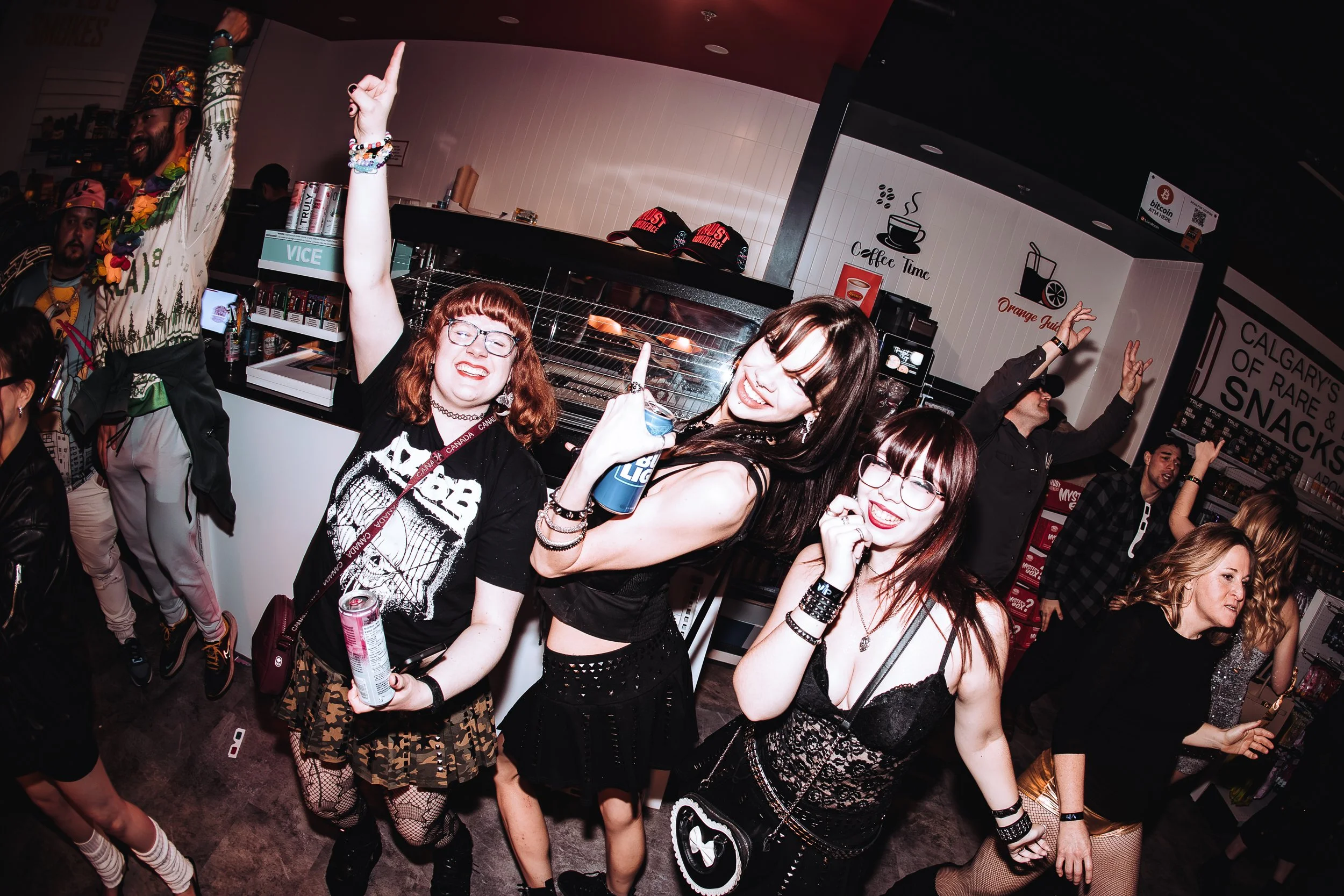 HOT HEAT BEATS-NYE 2025-IG-ARA.MEDIUM_-64.JPG