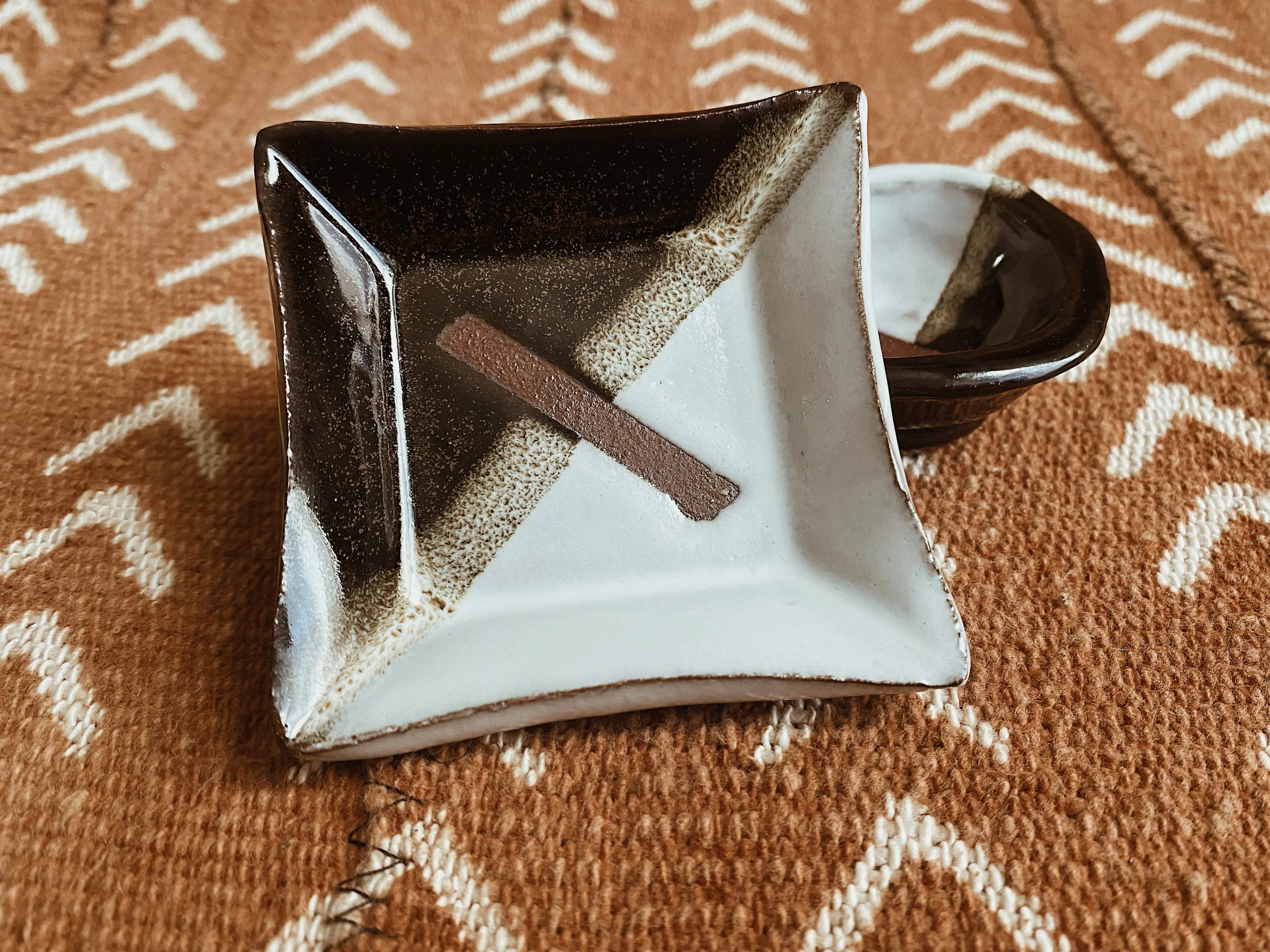 Soy Sauce | Day & Night Striped Dishes