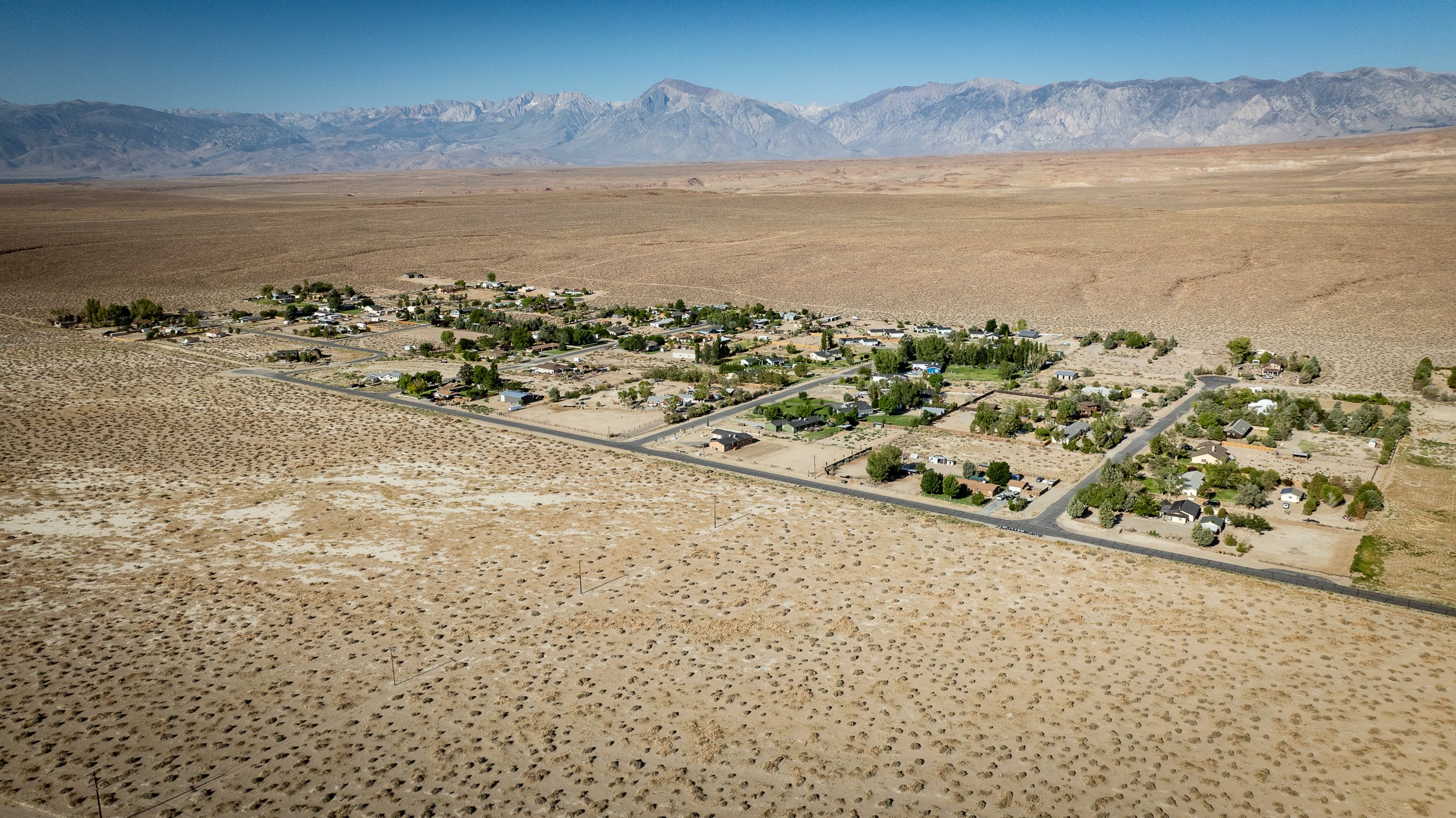 Chalfant CA - Neighborhood and Acreage