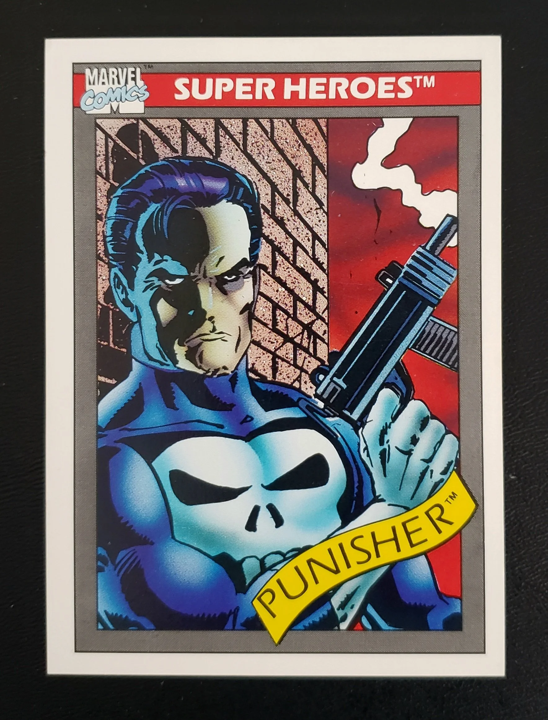 1990 Impel Marvel Universe Trading Cards - Super Heroes - Punisher - #47