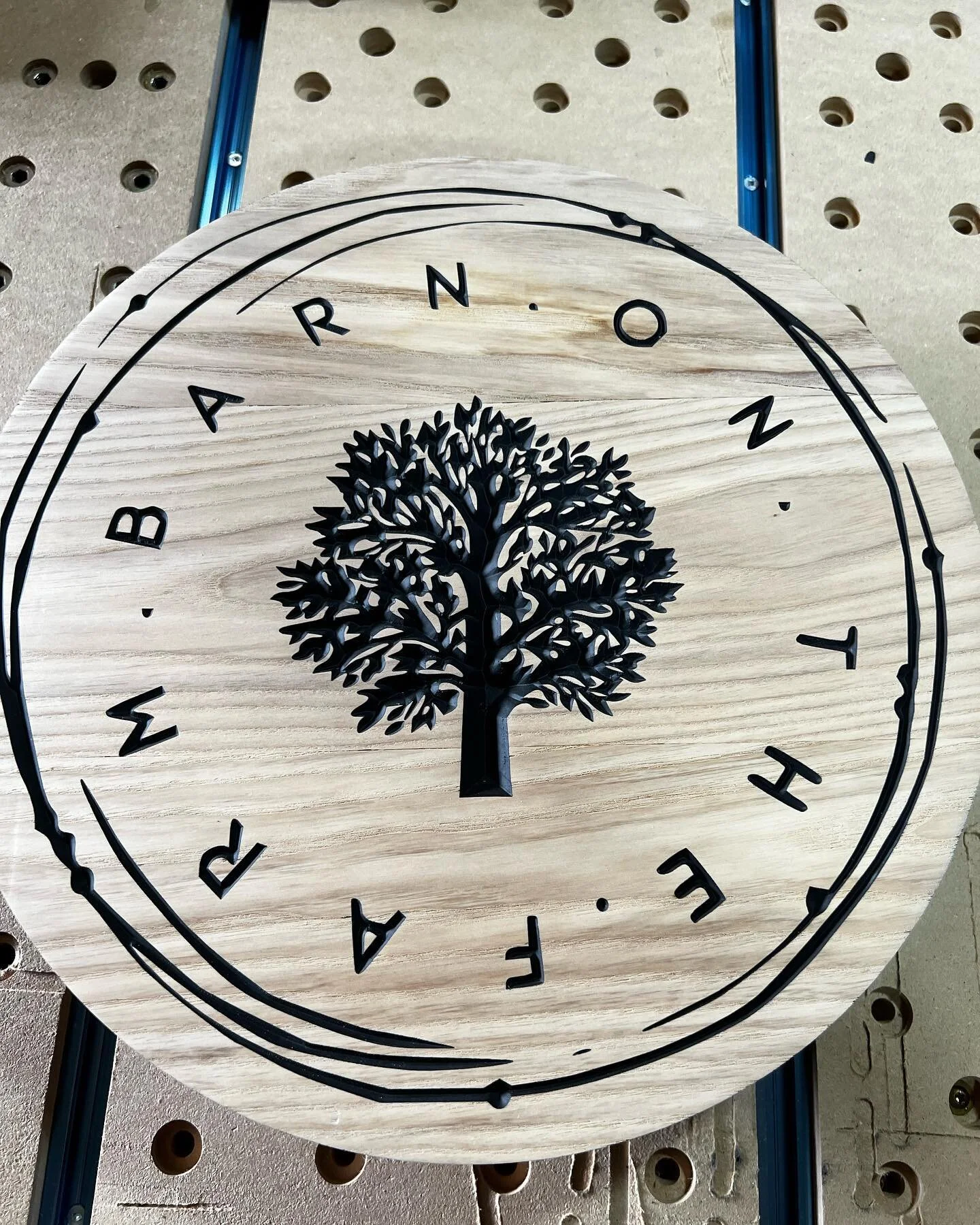 Custom Ash carved sign for @barnonthefarmkingsville  and @freshbreathband from a few months ago. I’m really loving the detail of the CNC carve n the white grain. #woodworking #customsigns #supportlocalbusiness #supportlocalmusic