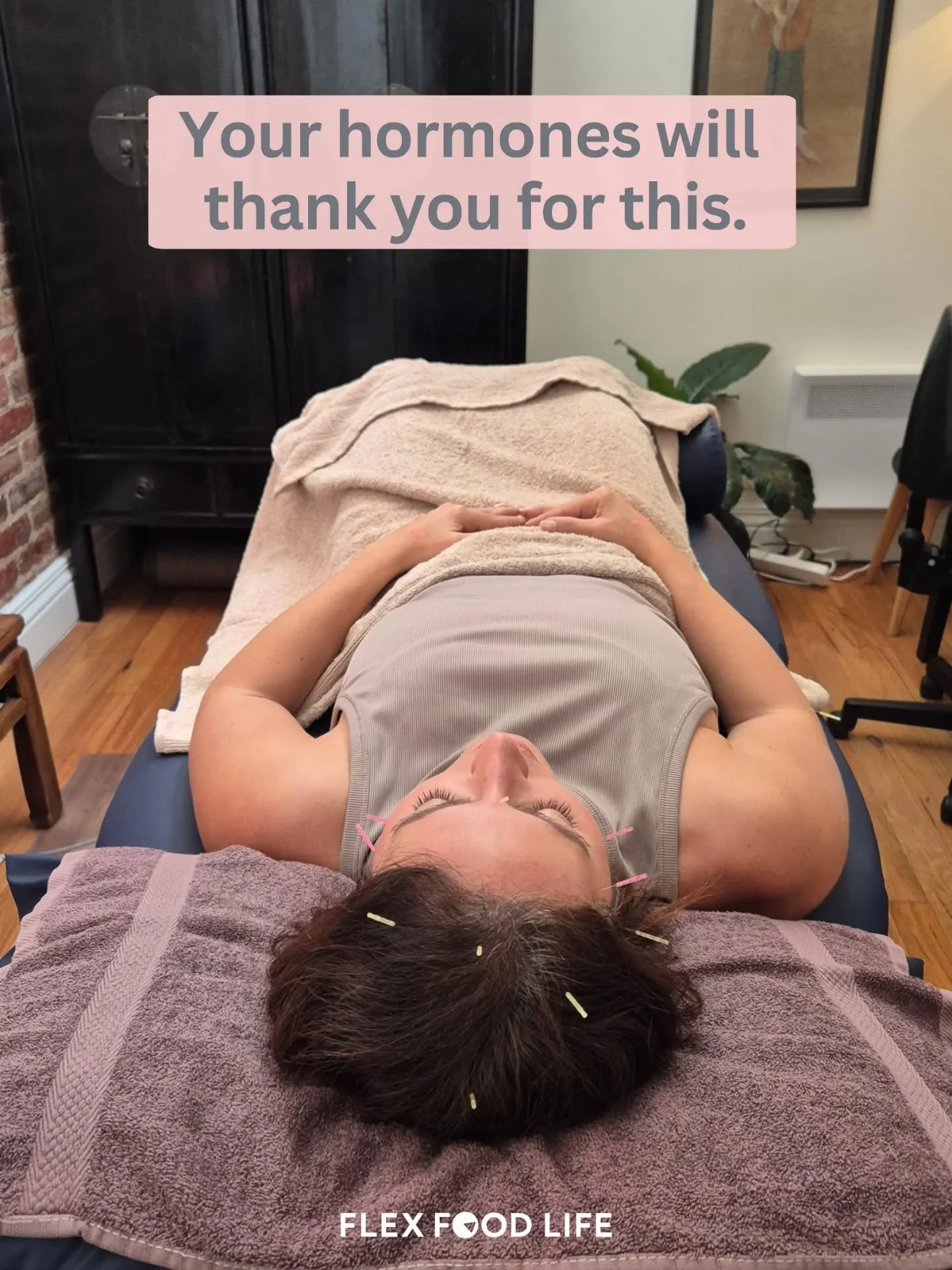 I do this every month to help regulate my body.

I time my acupuncture appointments with @bernadette_fitzgerald_tcm just before or during my cycle. 

Once I made that connection, I stopped treating it as optional and it&rsquo;s now scheduled within m