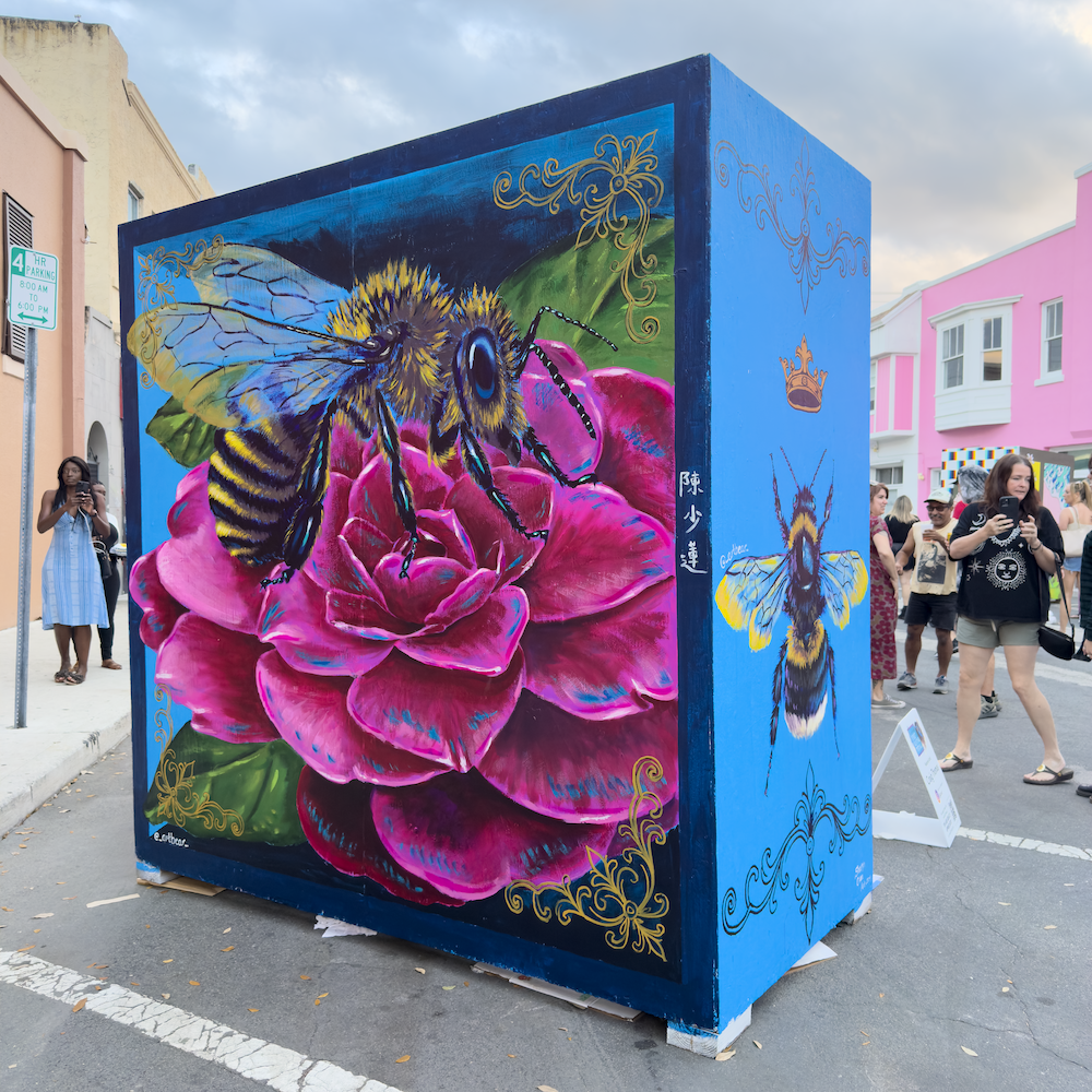 25.02.23 
"Bee Box" 
Lake Worth Street Painting Fest 
Lake Worth Beach, Florida 
8' x 8' x 8' x 4'