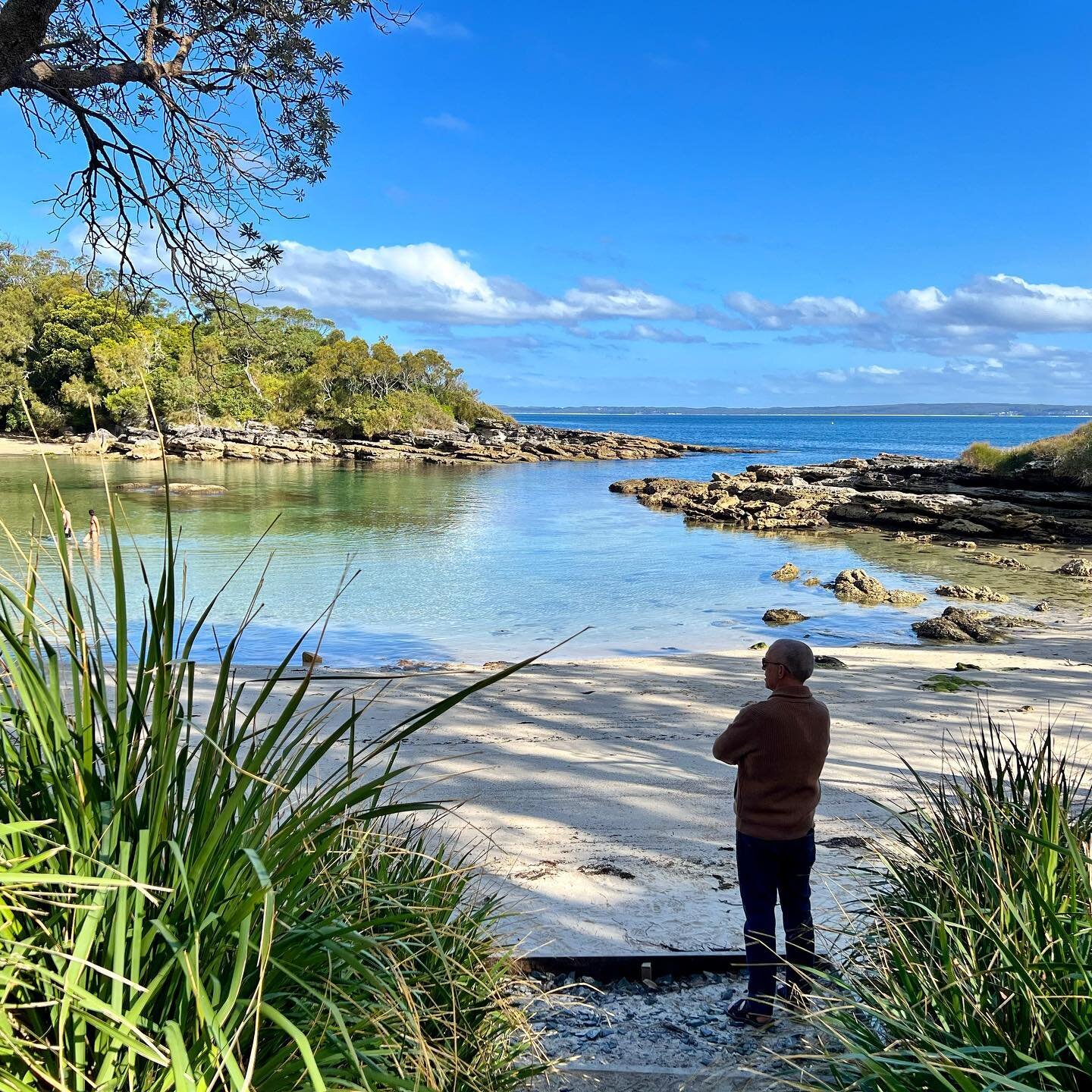 Honeymoon Bay is a tiny and spectacular beach deep inside Department of Defence lands on Point Perpendicular. It&rsquo;s only open to the public on weekends and was well worth the visit. #jervisbay #pointperpendicular #honeymoonbay #holidays @lowy3