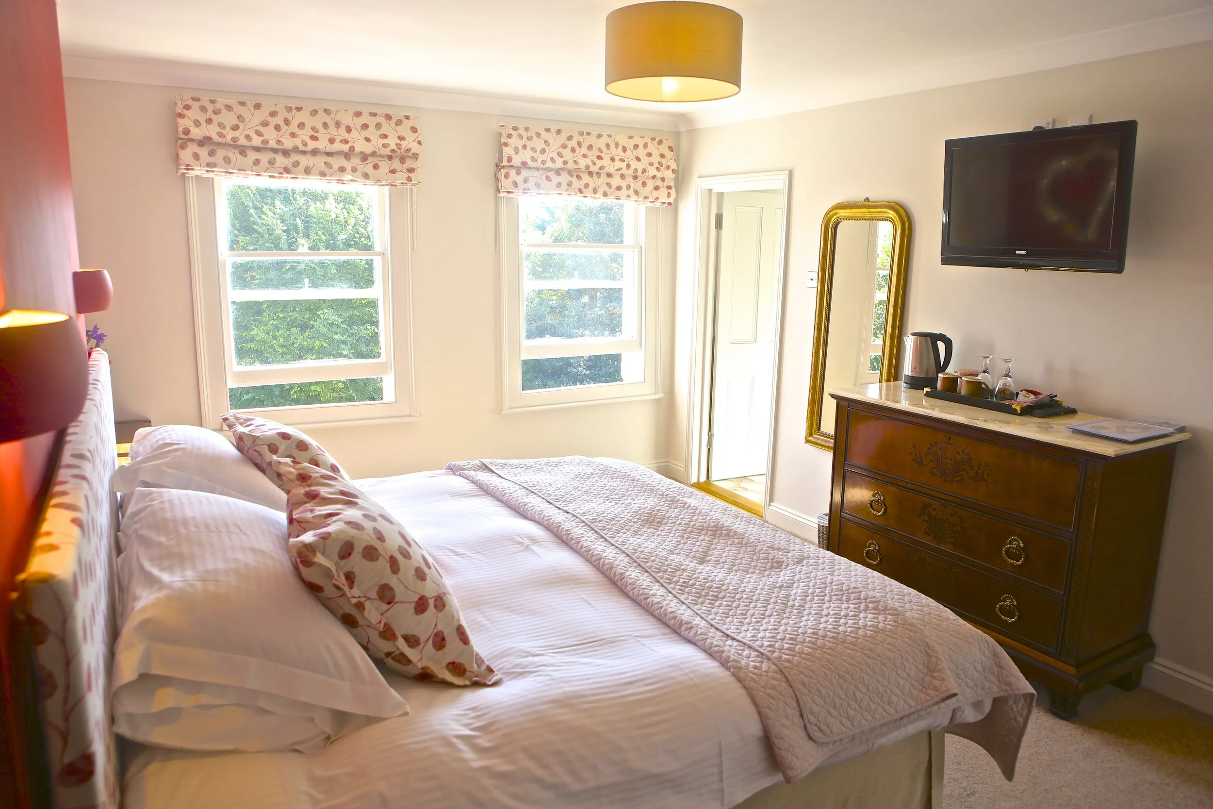 The Mulberry Room — The Art House Hove An Inspired AIRBNB