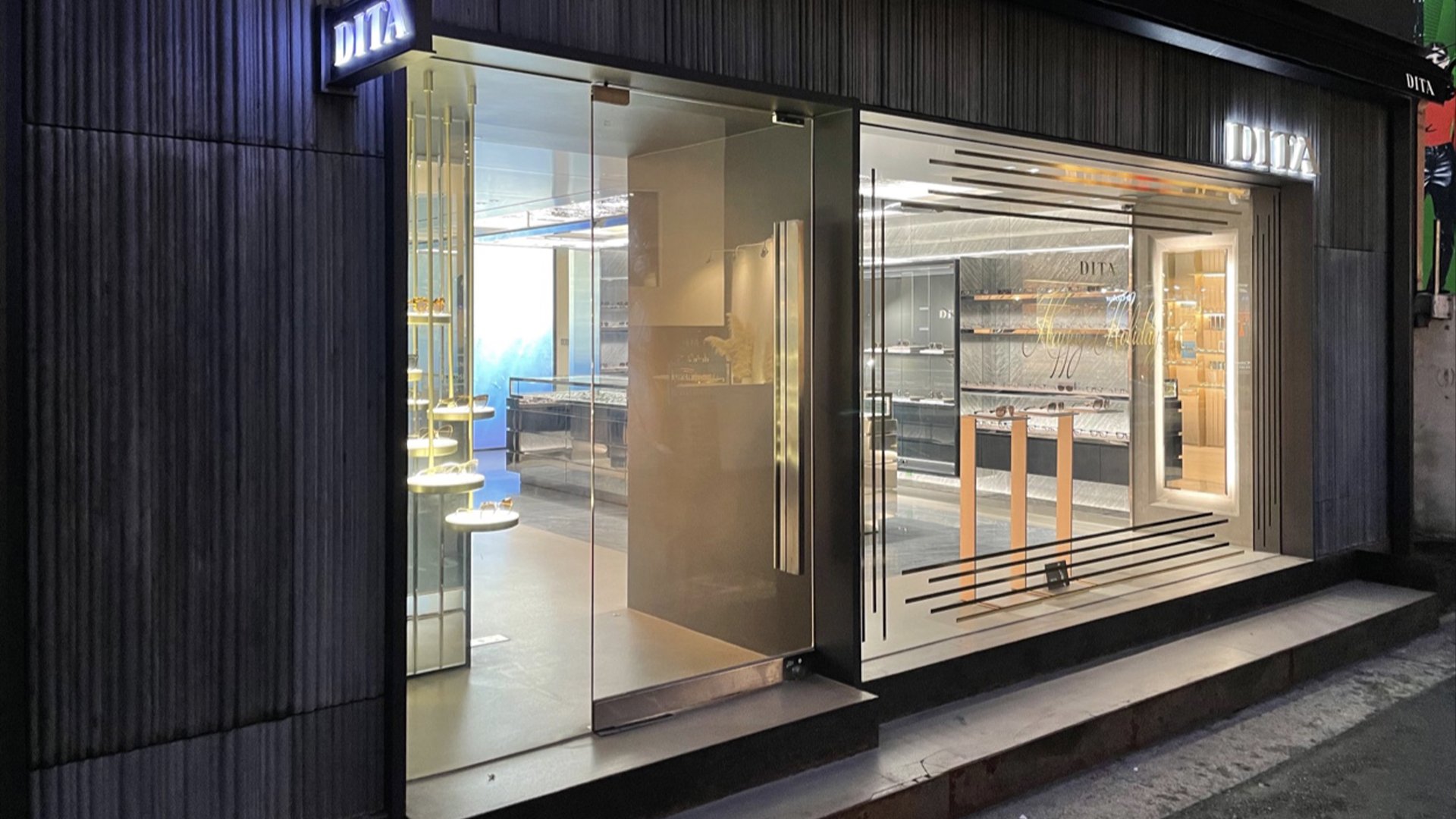 dita_window_korea5.jpg