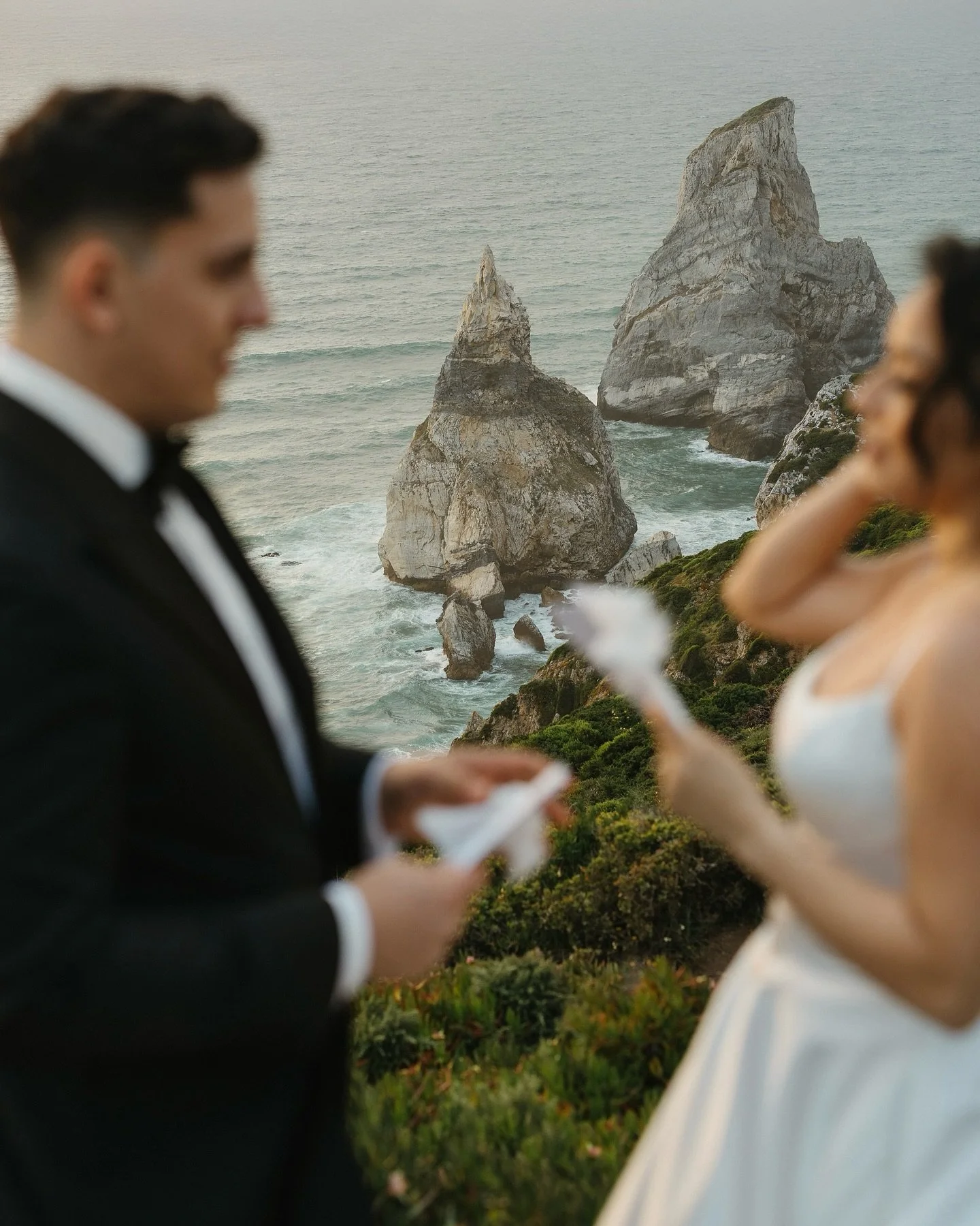 Throwback to this beautiful elopement 
Venue @pestanapalace 
#lisbon #lisboa #elopement #lisbonelopement #ursabeach #lisbonweddingphotographer
