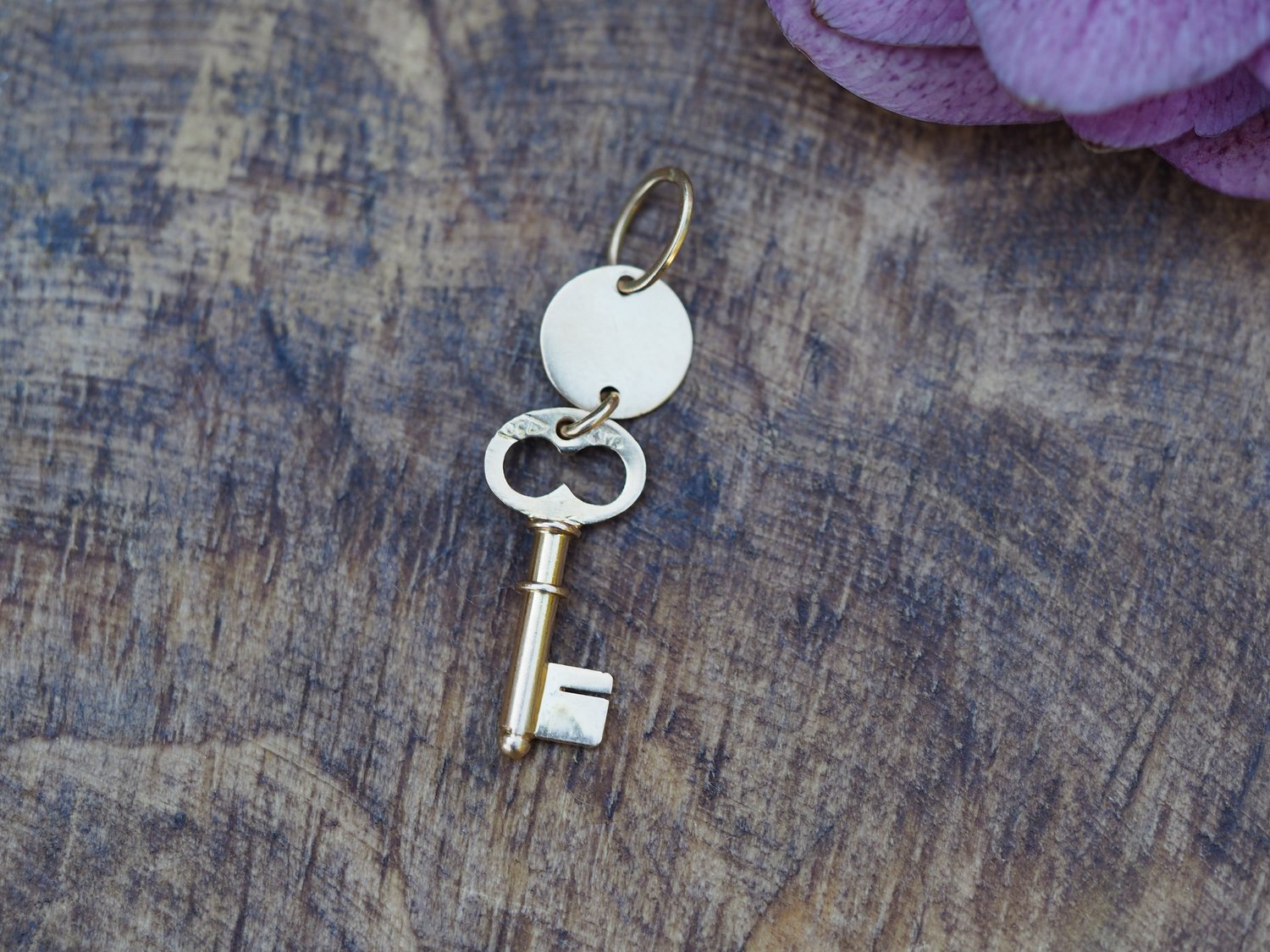 【SEPARATE BATH & TODAYFUL】Key Charm Vintage 18K Chiave della Felicita Key Charm / Pendant / Italian