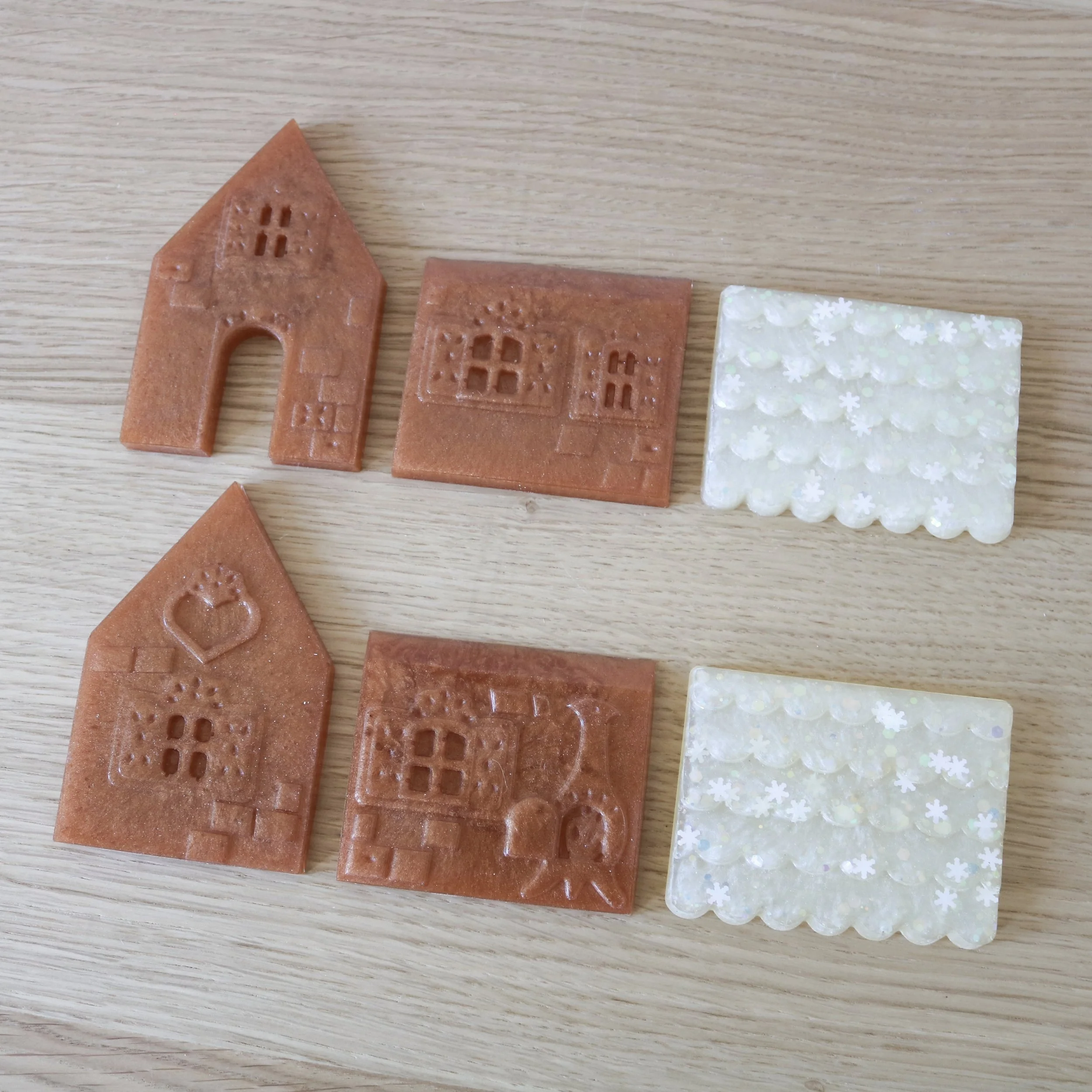 Creative Kid Kits Resin Gingerbread House Kit