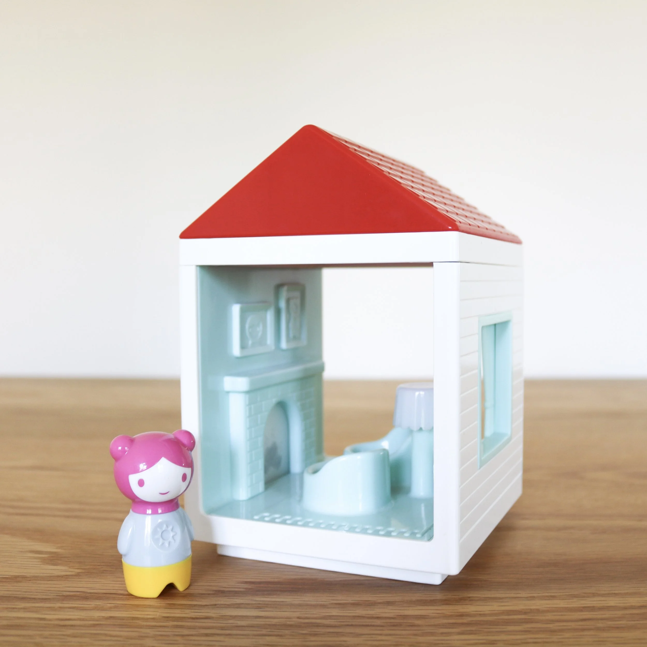 Myland Playhouse Living