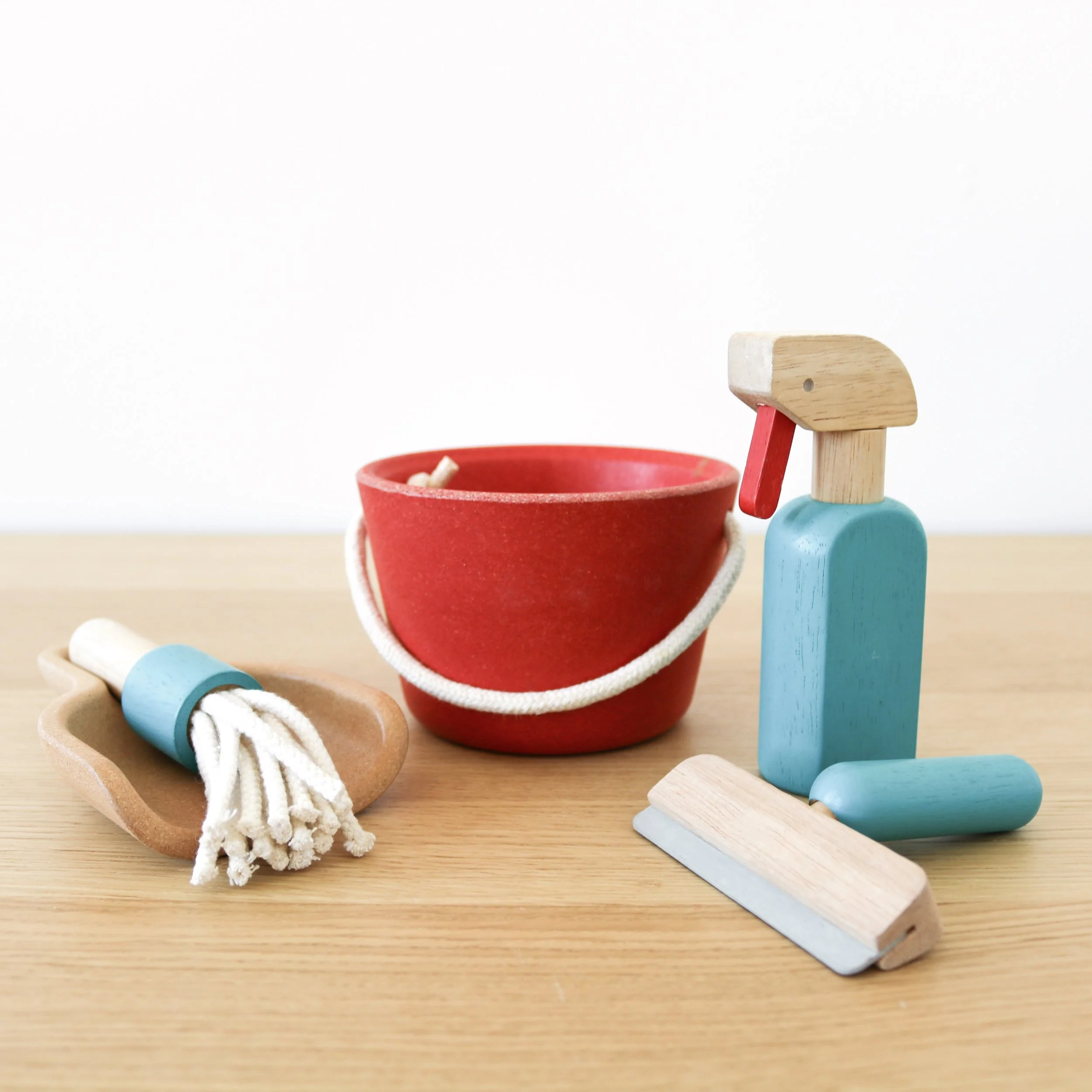 Plan Toys Cleaning Set