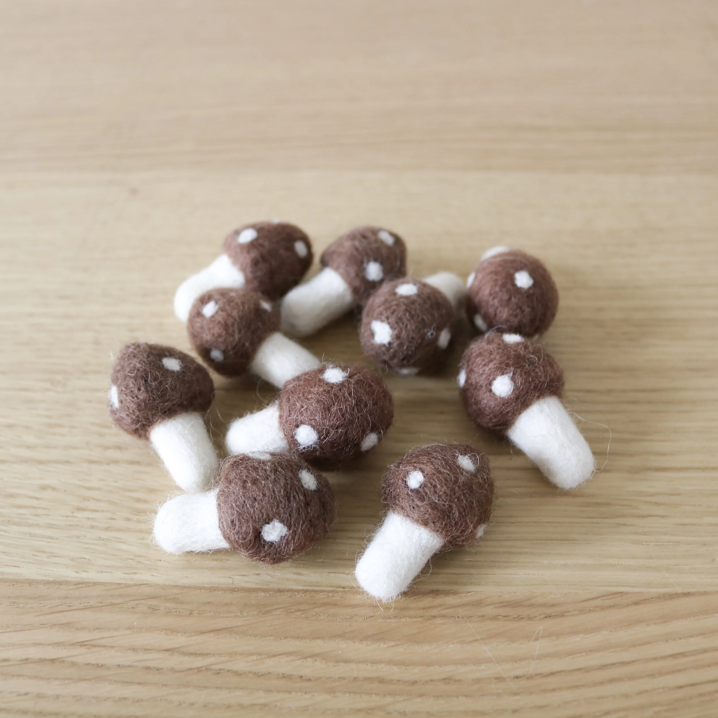 Tara Treasures Felt Brown Mushrooms (10 pcs.)