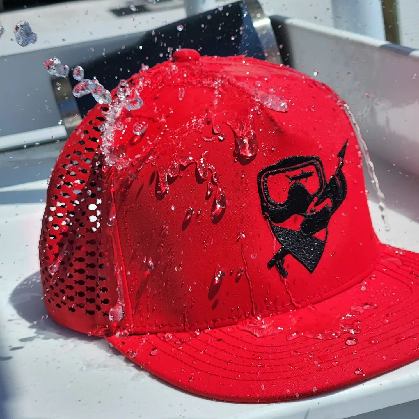 Happy Holidays! It's been a while, but the wait is over! New website experience and gear are now available! #waterproof #snapbacks #onboardbandit #fishymesh