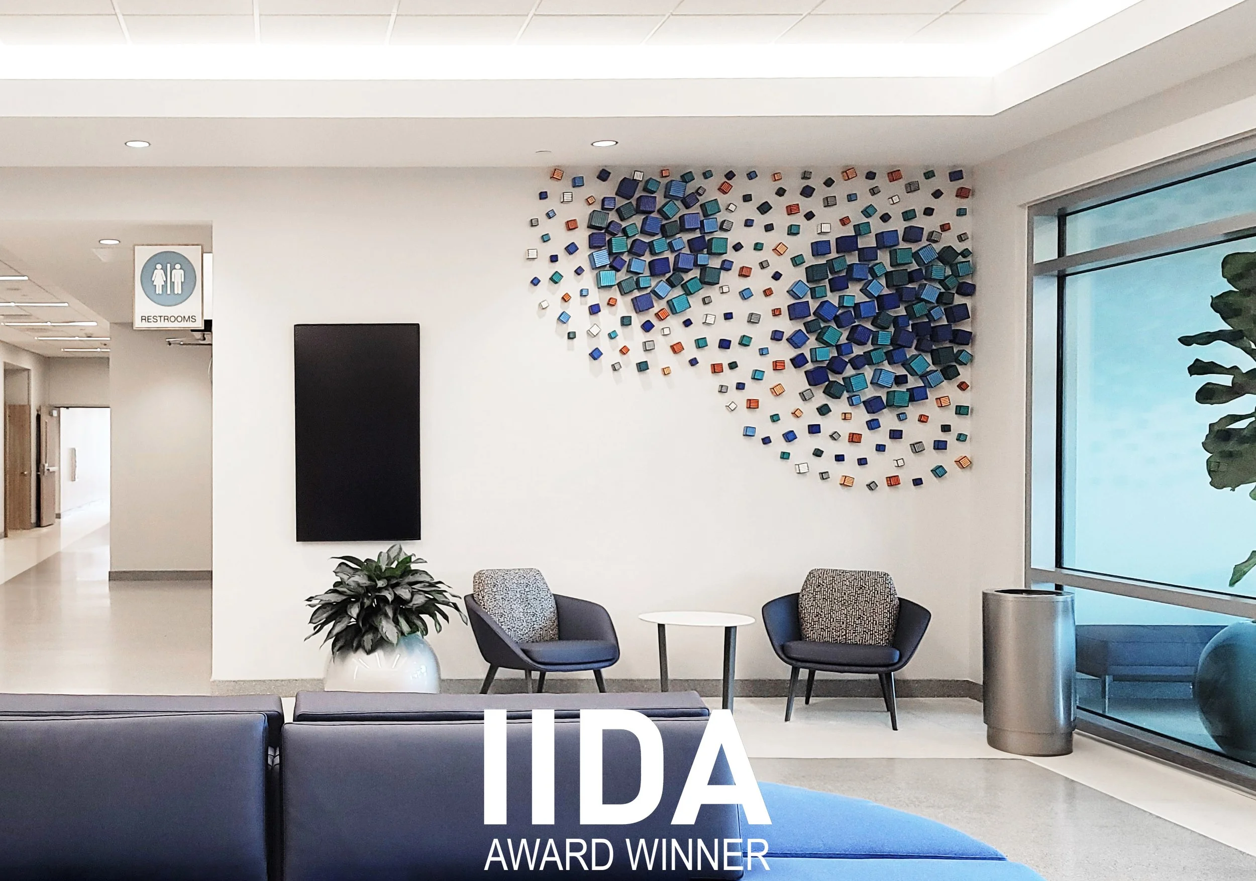 HMCYH-MOB1_Lobby-view1 iida.jpg