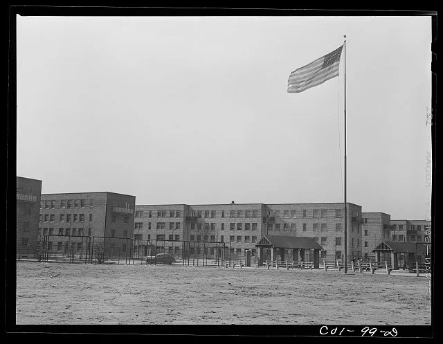 The Ida B. Wells Homes were built around Madden Park and became home to thousands of Chicago families during the years the Illinois Chapter operated its community programs. Photo: Library of Congress