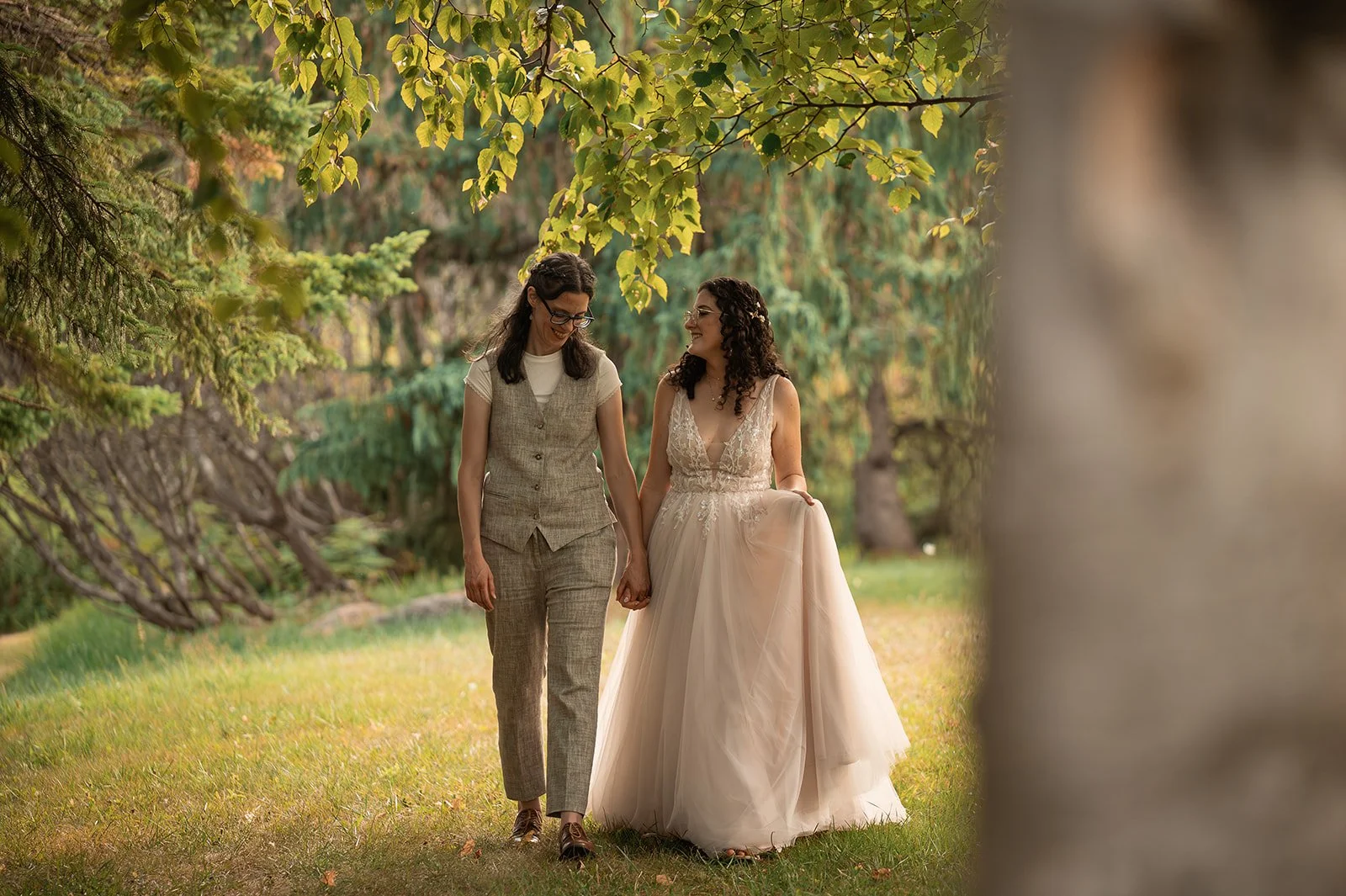 Wedding Photography in Ontario: Styles Explained