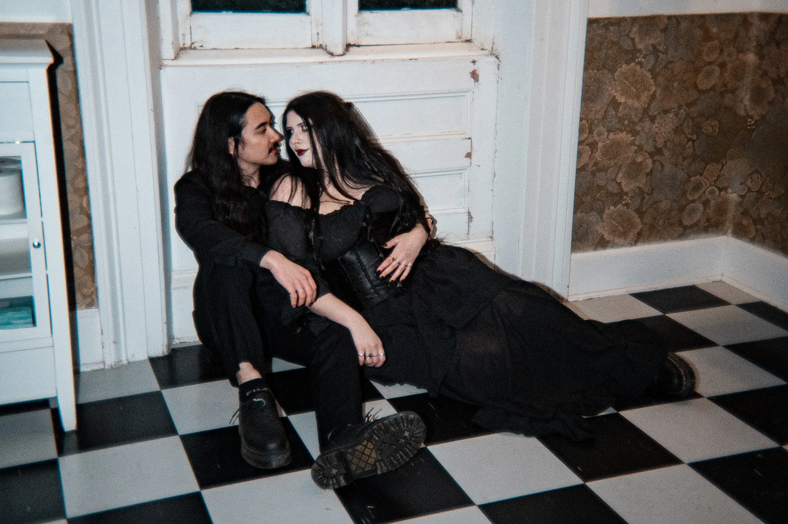 A Gothic Romance at Penryn Park | Danielle &amp; Andrew’s Engagement Session