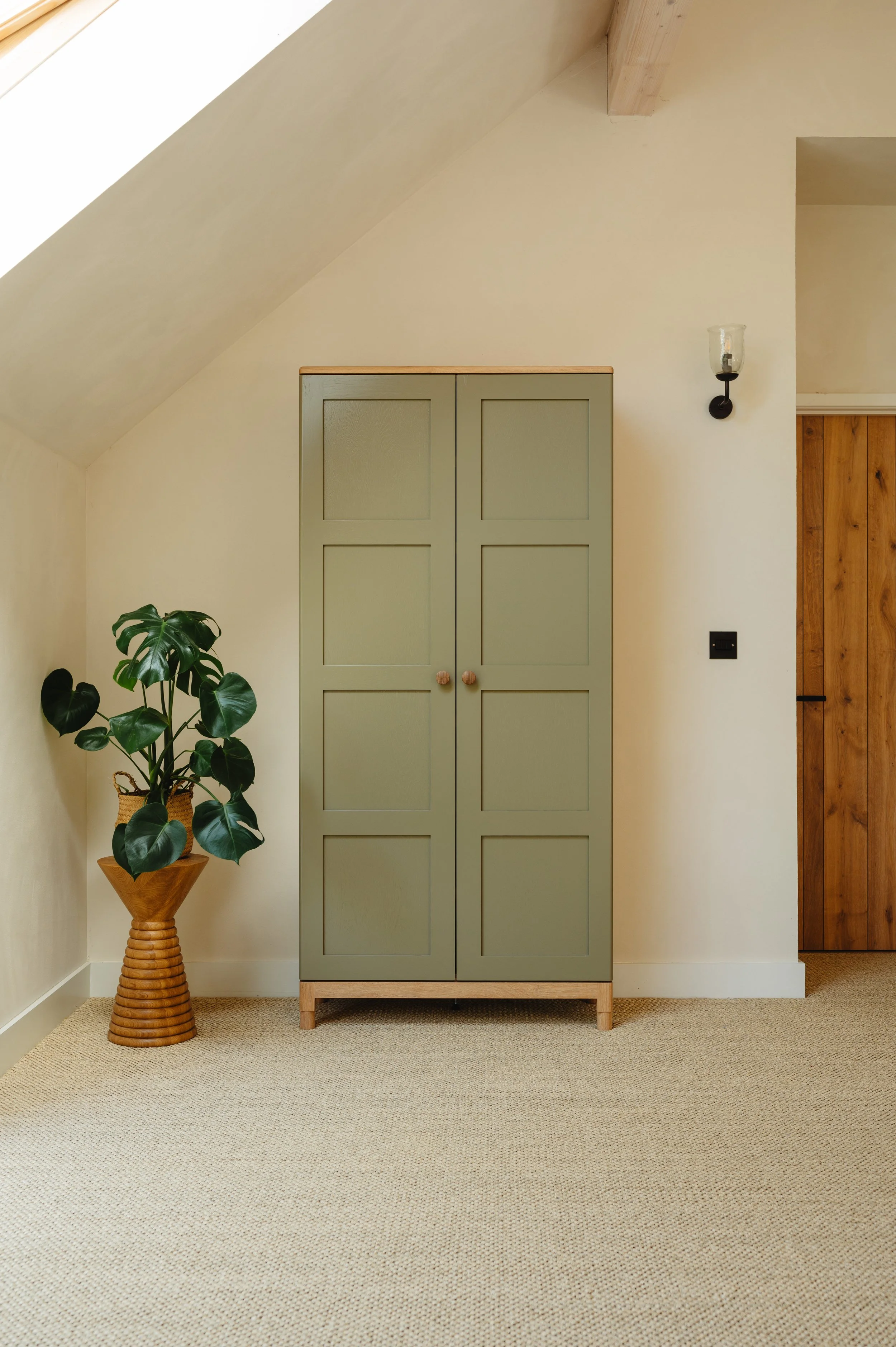 LargeCupboard-18.jpg
