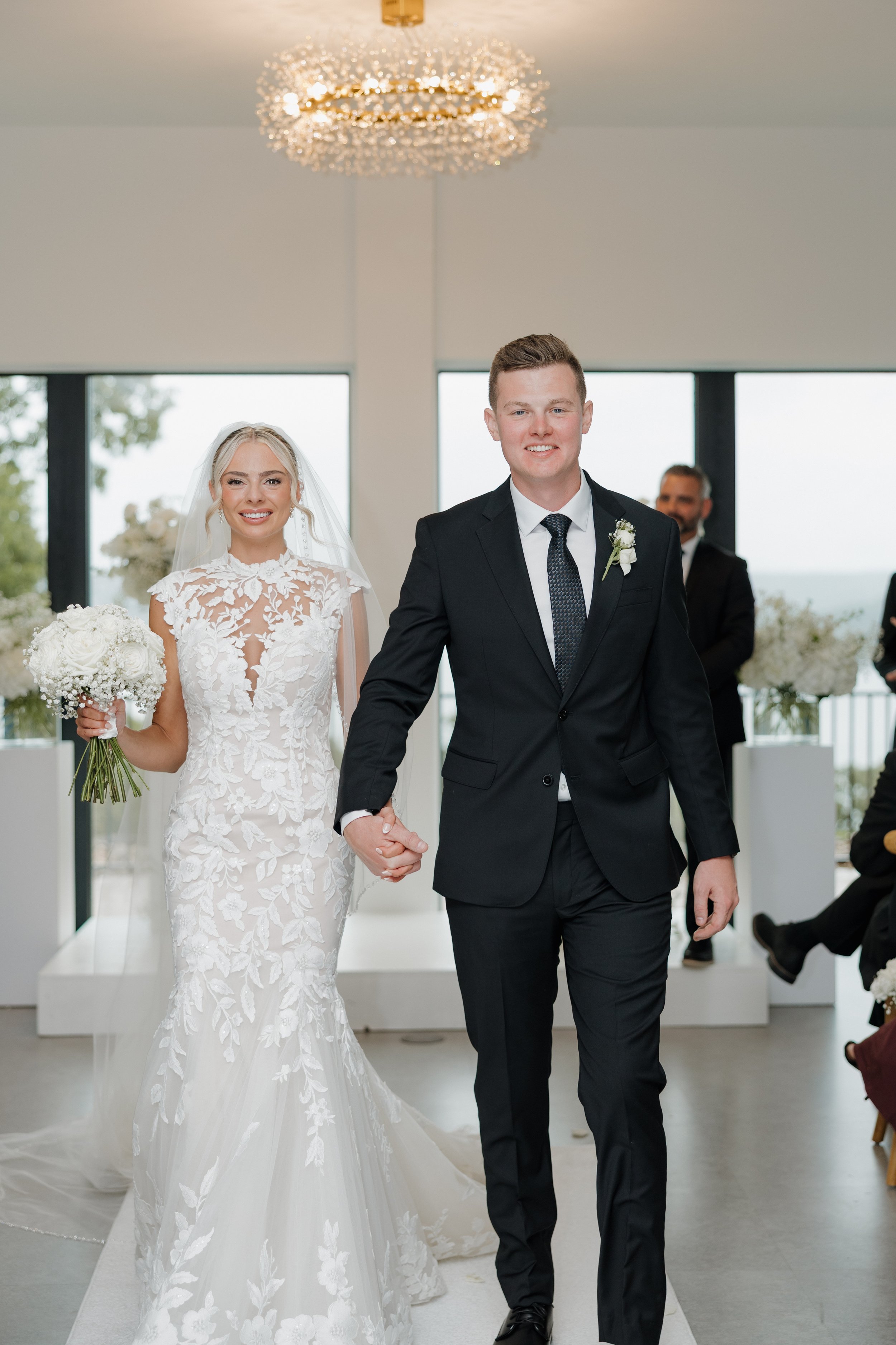 The Golden Palette Beauty is a luxury bridal beauty service offering on-site makeup and hair services designed for discerning brides and high-profile clientele. Glass Haus Weddings Lampe Mo