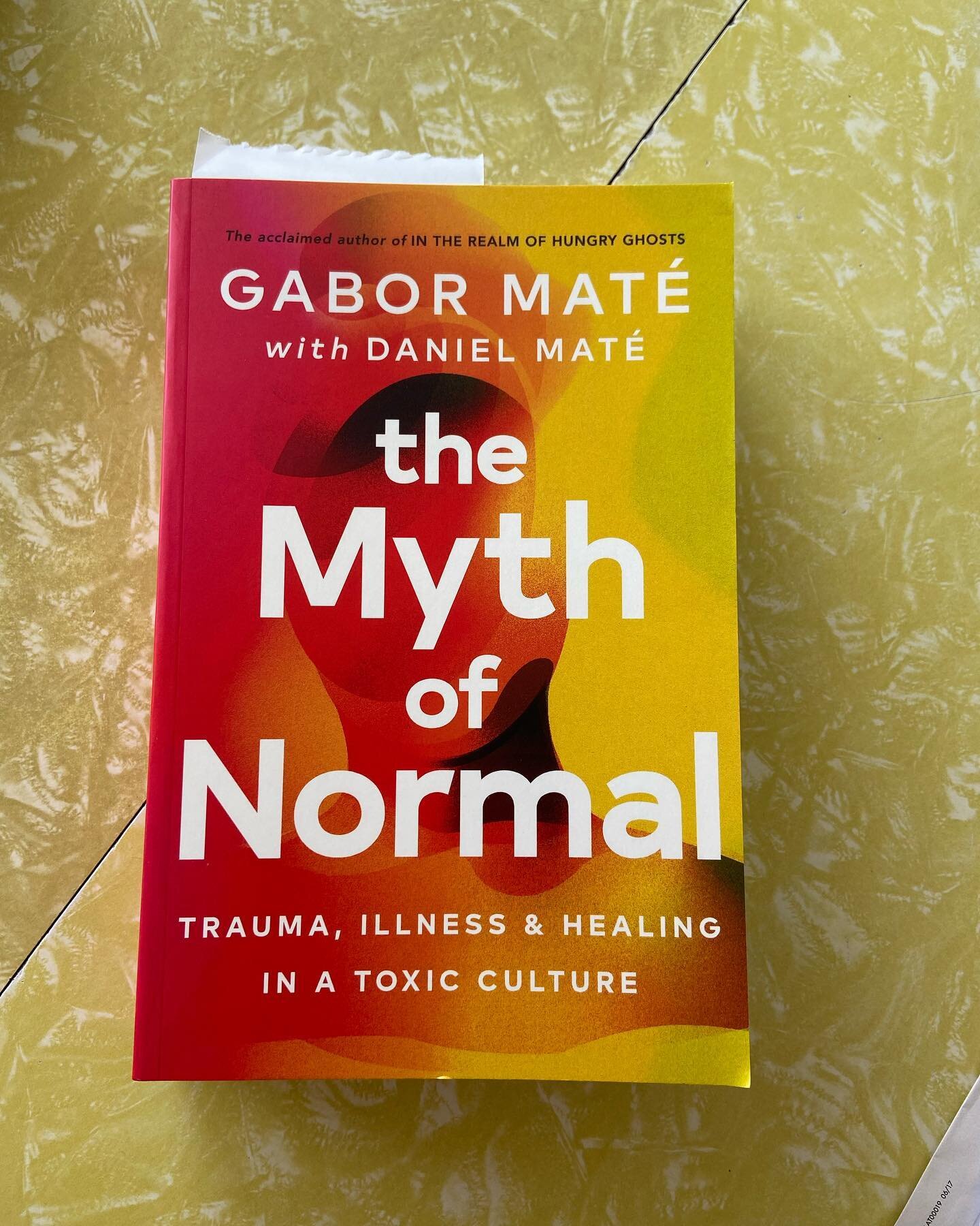 New reading&hellip;. @gabormatemd is such a great writer - thank you for this amazingly insightful book.  @hairmistress_v thanks for the recommendation xxx #mindbodyconnection #trauma #themythofnormal #healing #healingfromtrauma #gabourmat&egrave;