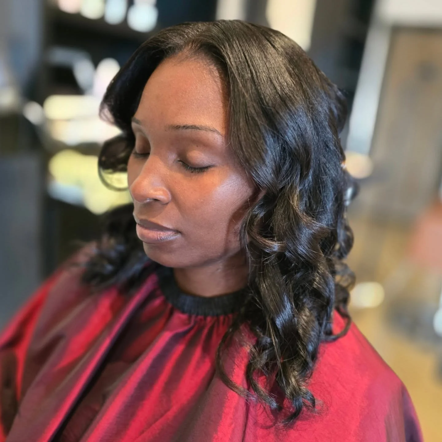 Chocolate curls. 🤎

My beautiful client ... inside and out. 😍

🌱Service: Silk Press Express + Custom Hair Elixir Treatment

Should you add a Hair Elixir to your service?

It depends. Be sure to read all service descriptions to see if your service 