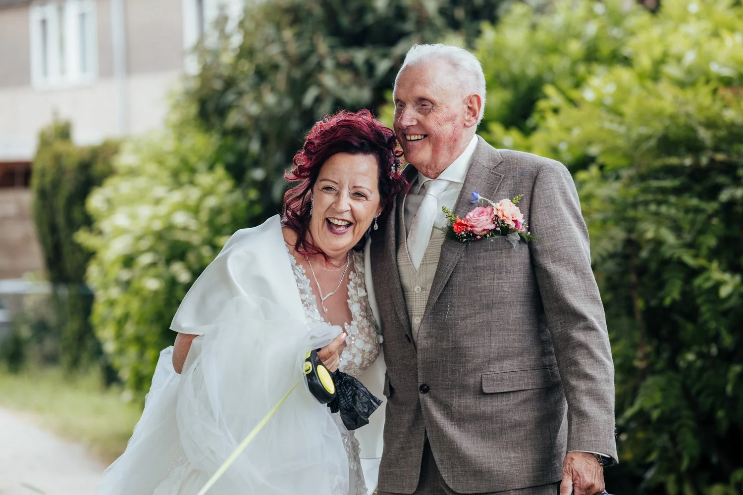 Nooit te oud om te trouwen - senior bruidspaar