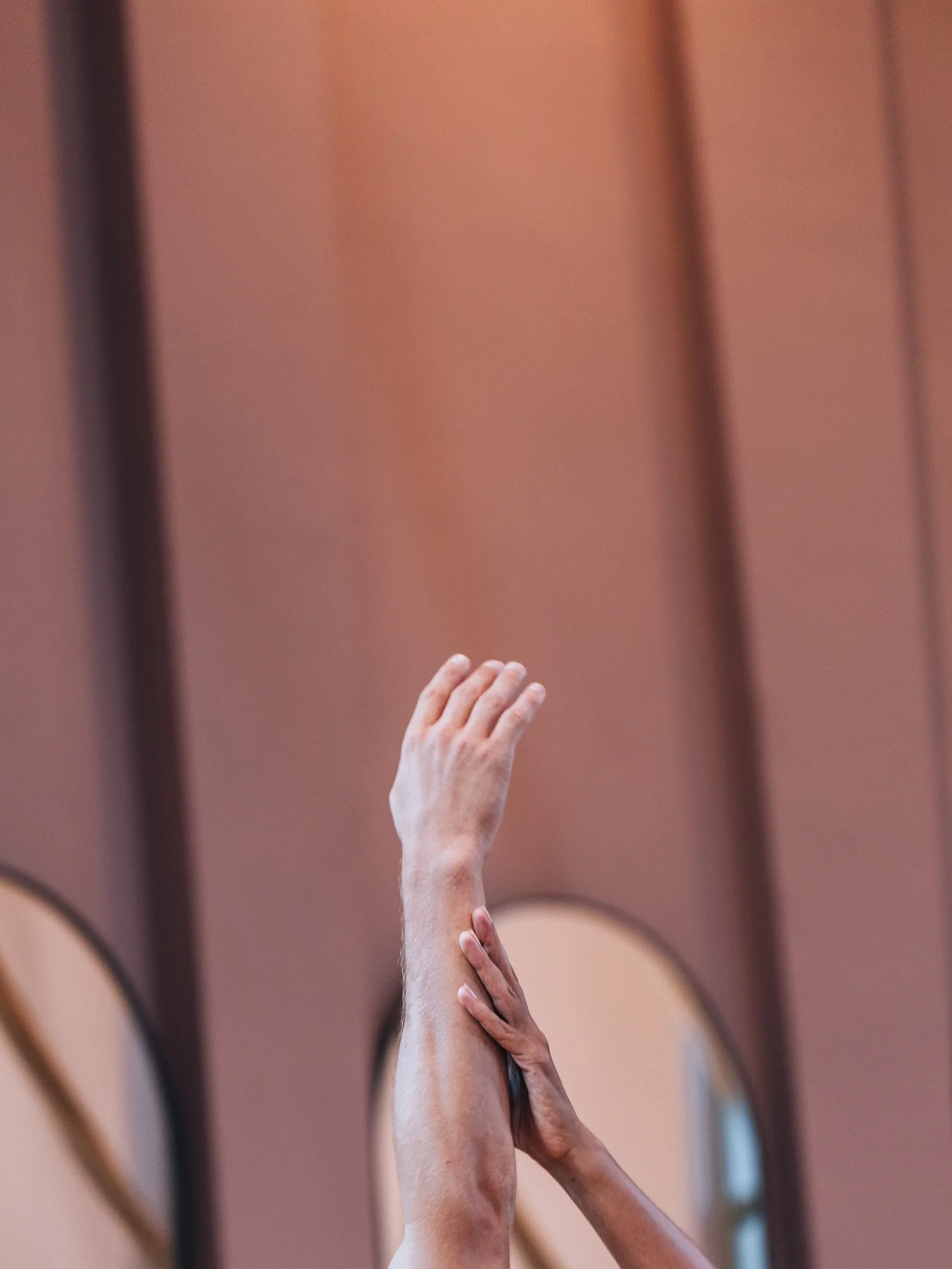 At Aflora, movement is more than exercise&mdash;it&rsquo;s exploration. 🌿✨ Join our Movement Research class with Alejandra Rivera every Saturday, a creative space to connect with your body, express freely, and discover new ways to move through guide