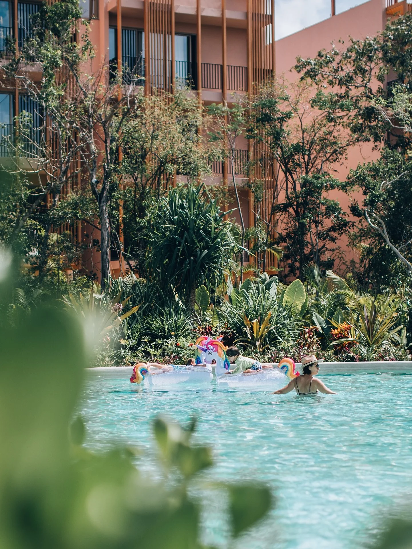 Soak up the sun, float into relaxation, and make this winter one to remember. ☀️🌴
Book your family holidays at Aflora Tulum and enjoy 15% off when staying in our 2+ bedroom units using the promo code. Click link in bio and Book Now.
.
.
.
.
#AfloraT