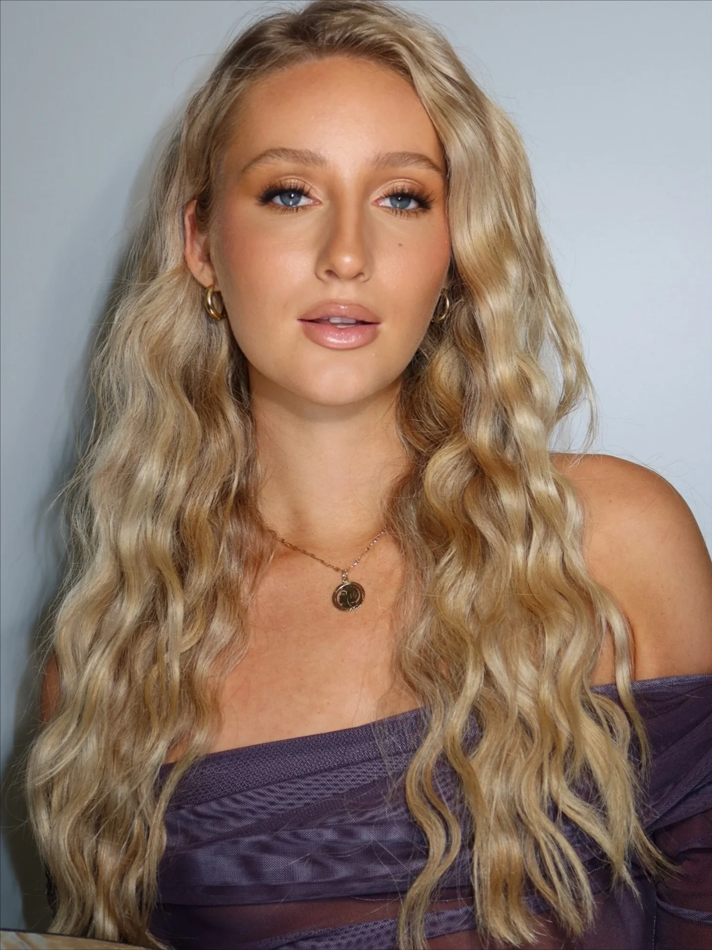 A new bombshell entered the villa!!! OD heure de v&eacute;rit&eacute; 🤭🤭 @mariemay.od_officiel 

Hair: @redkenpro 
Outfit : @ledahofficial 

#odfinal #odofficial #occupationdouble