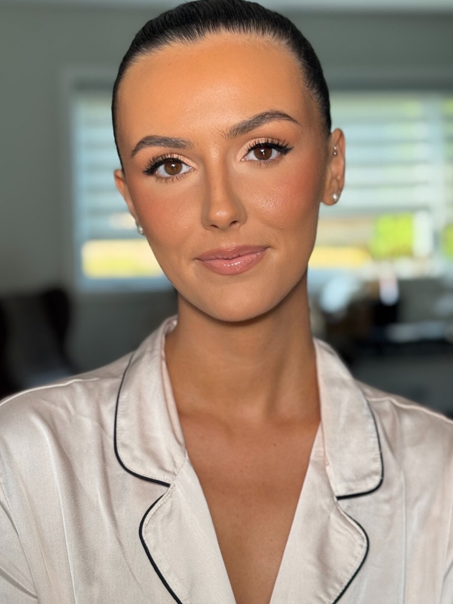 Beautiful Bride 👰🏻 A fresh, soft, elegant look! 

 
#montrealbridalmakeup #montrealmakeupartist #makeupartistmontreal #montrealmakeupartist