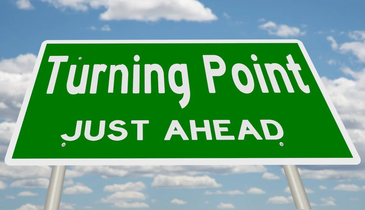 When to Pause on the Path and Look Back