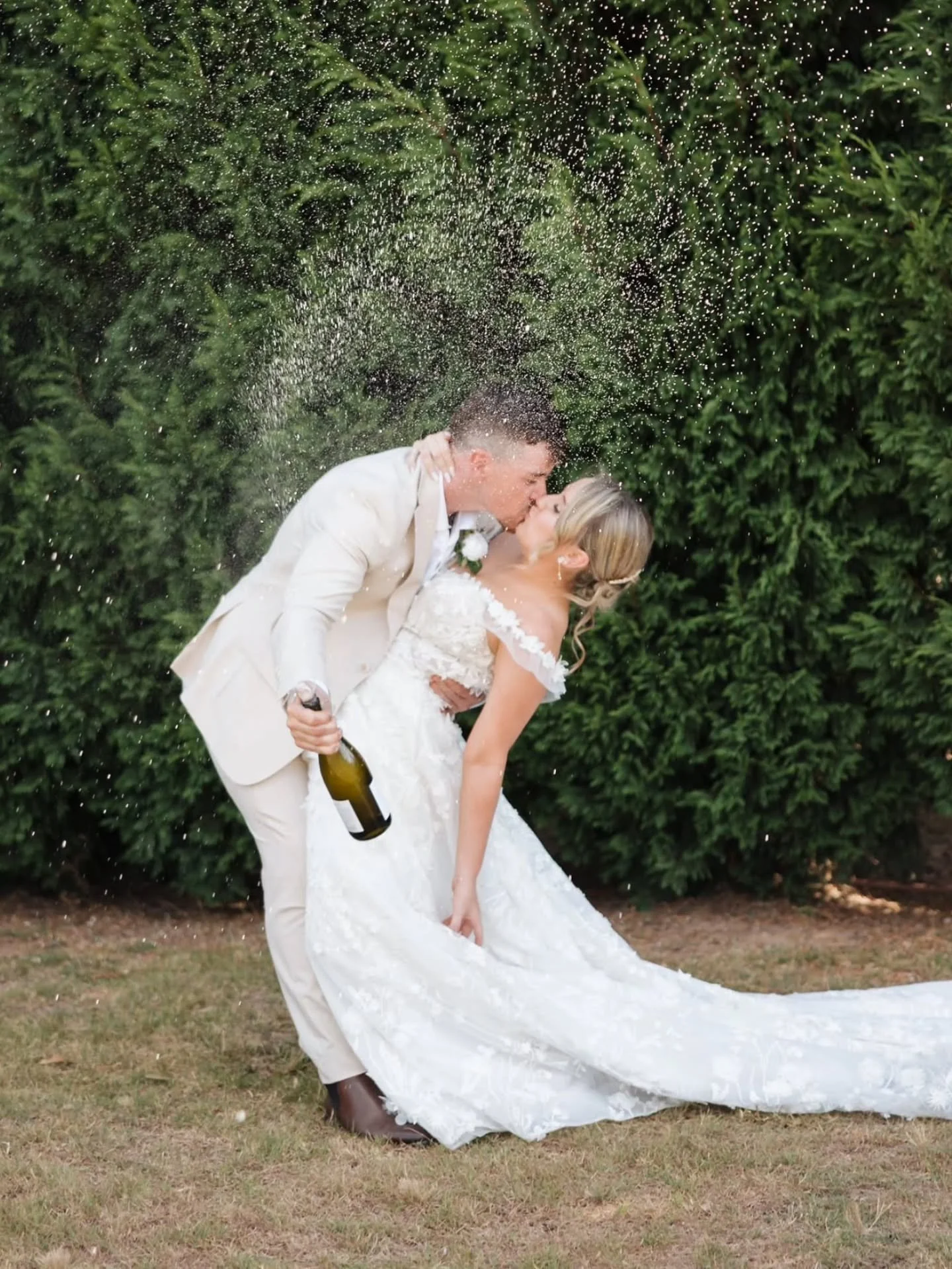 Blake &amp; Brooke had one of the best parties I&rsquo;ve ever been to&hellip;&hellip; and just happened to throw a wedding in the middle too. 😏

From the moment the day kicked off at my favourite venue @moraviaparklovedale, it was clear this one wa