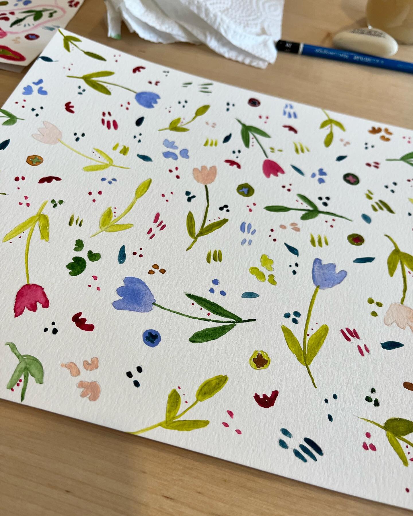 Wonderful workshop yesterday at @effieandthefox with @heirloomisland creating a watercolour painting pattern. Now I feel inspired to do more watercolour paintings!

#watercolourpainting #paintingworkshop #feelinginspired #creativityfound