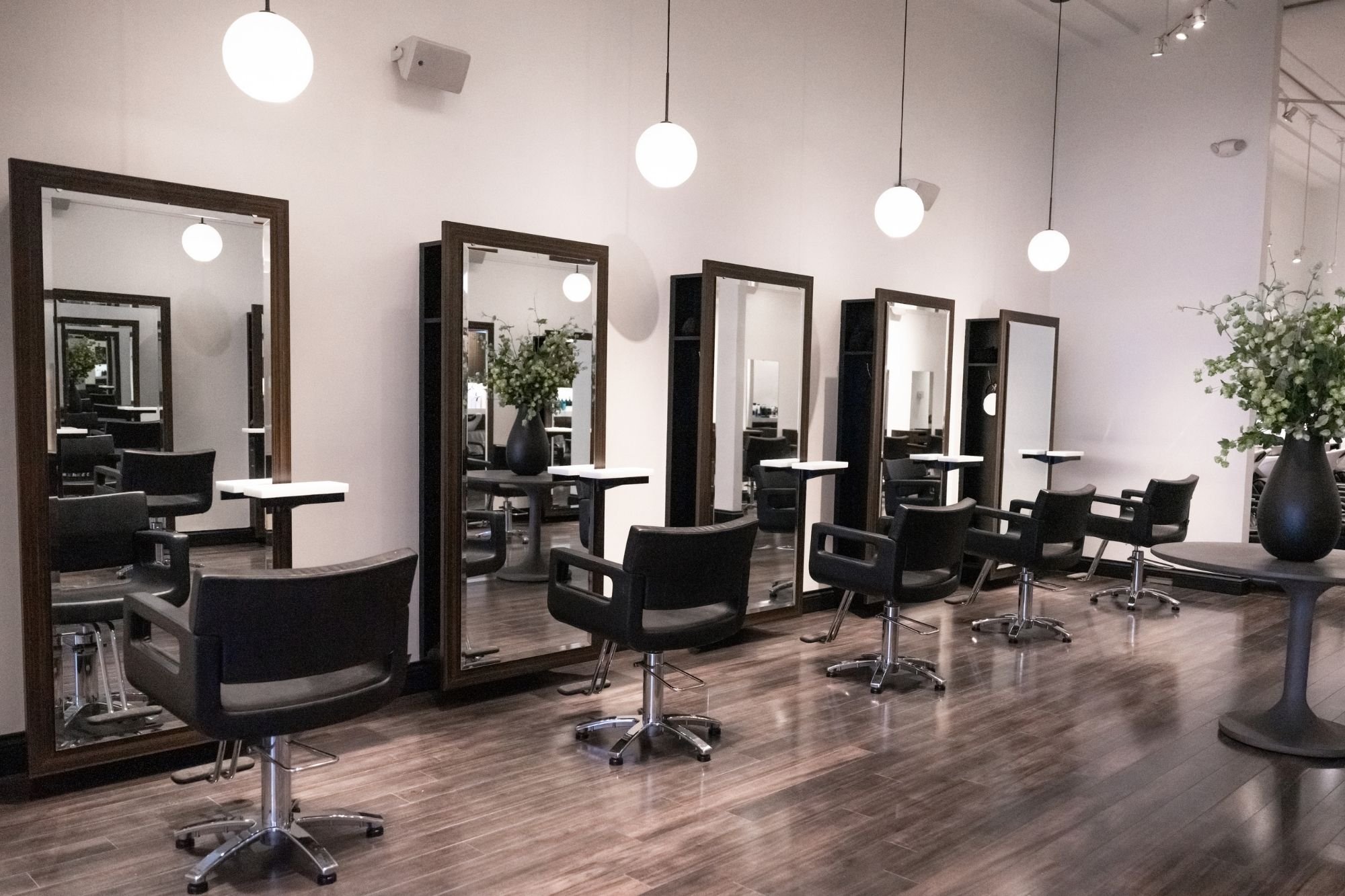 Salon Capri