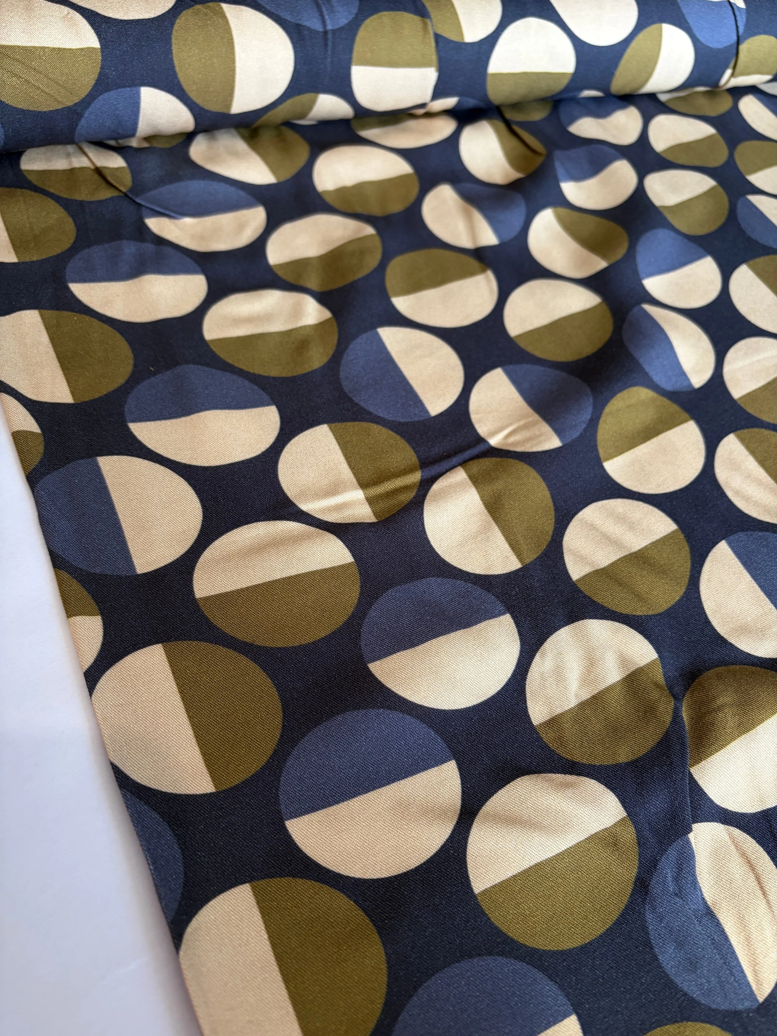 Stof - Light and Lush - The Muse Viscose